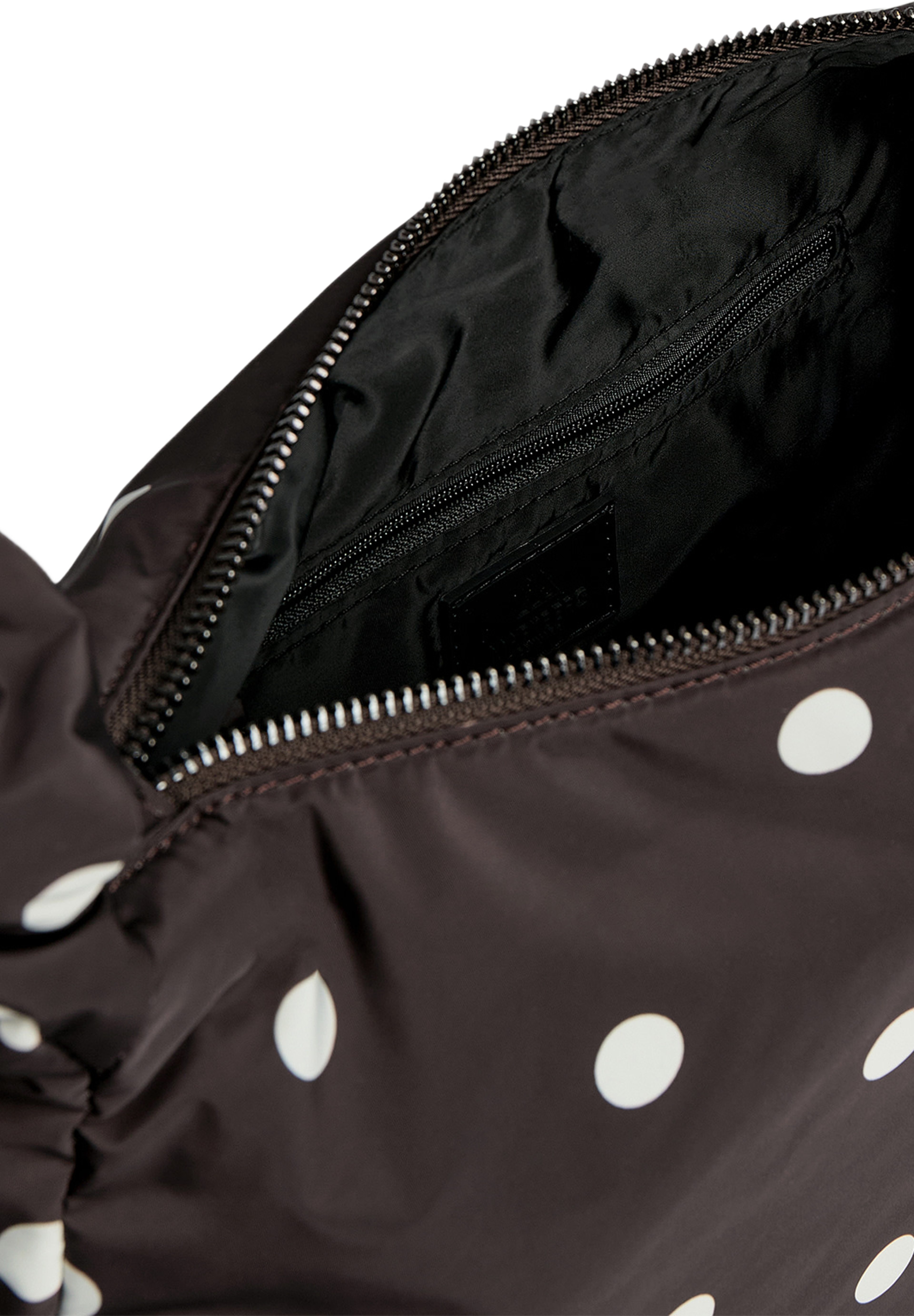 Ground Bag Recycled, från Markberg, i färgen Polka Dot, Brown. Klicka för att öppna bilden i stort format