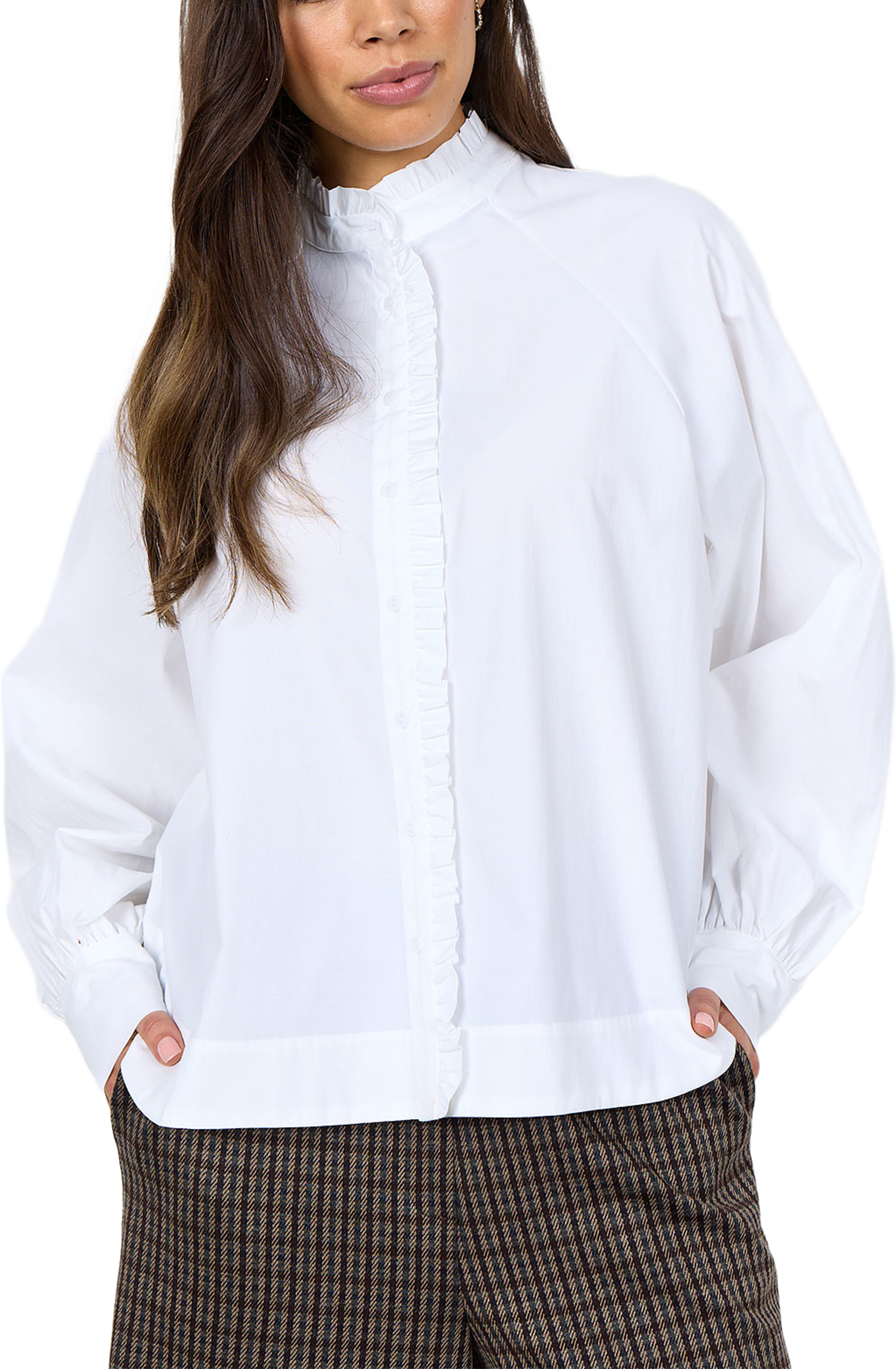 SC-NETTI 138 SHIRT, från Soyaconcept, i färgen White. Klicka för att öppna bilden i stort format
