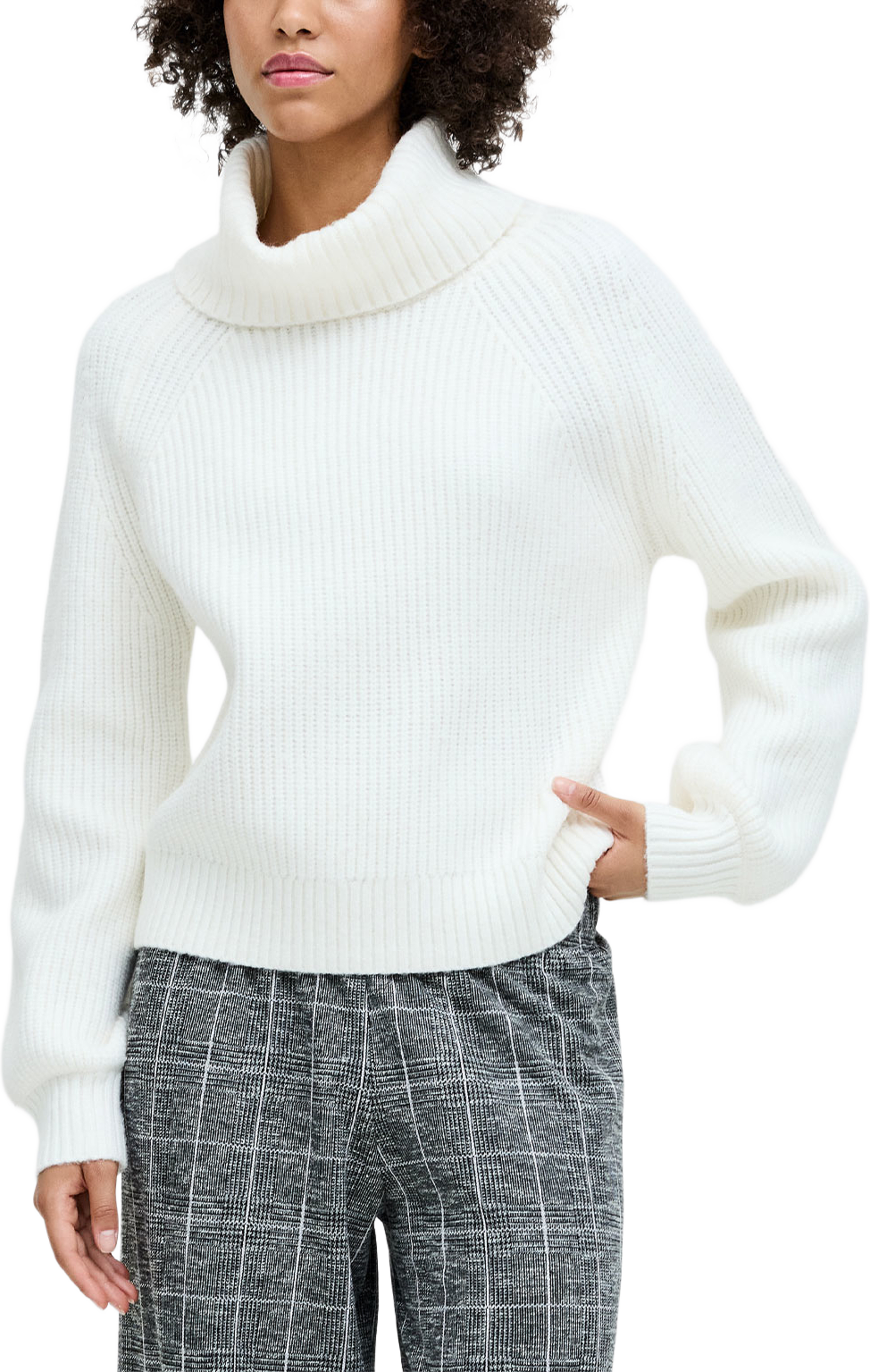 Kessy Cream Draped Funnel Neck Knit Jumper, från French Connection, i färgen Porcelain Cream. Klicka för att öppna bilden i stort format