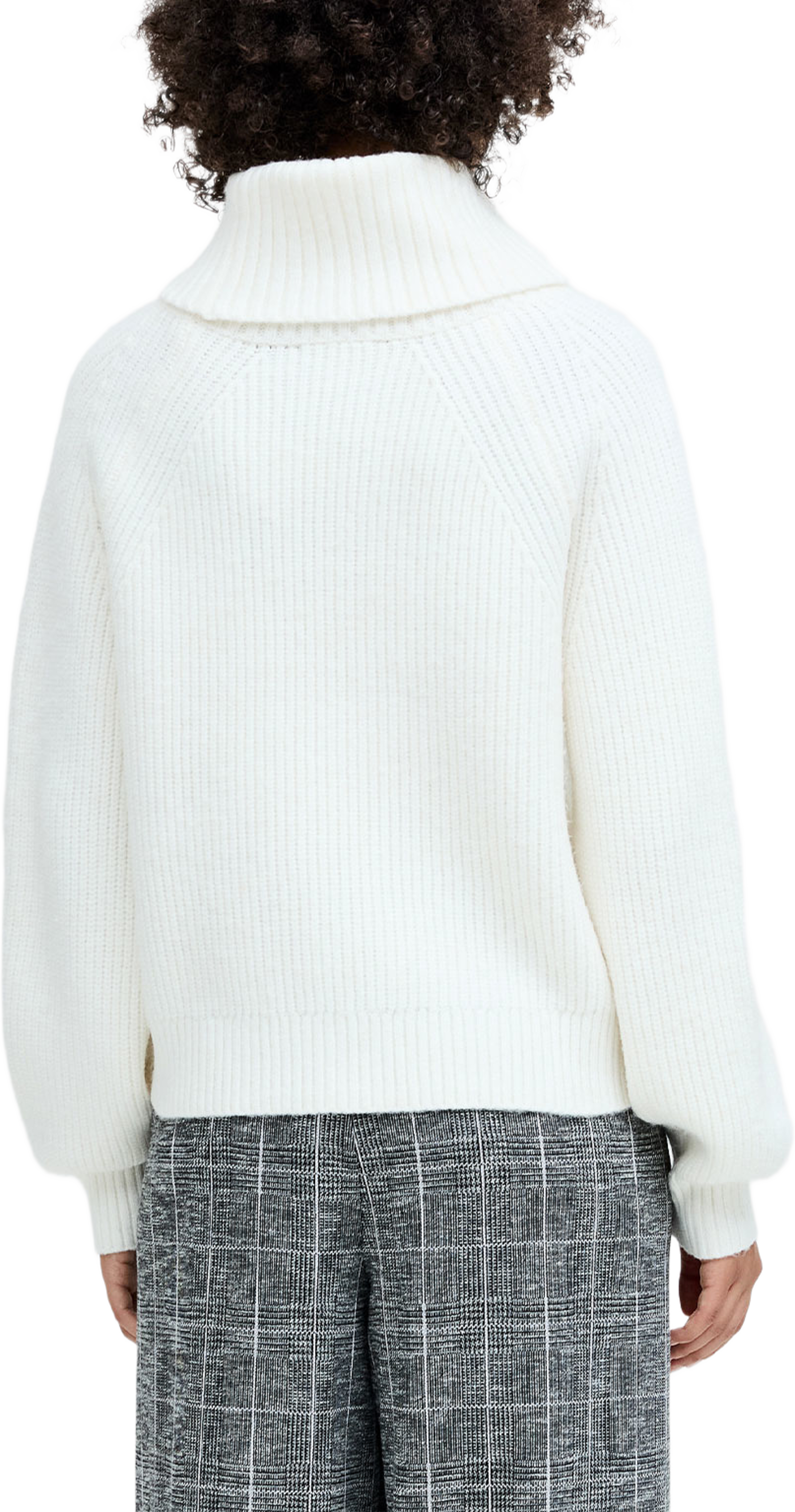 Kessy Cream Draped Funnel Neck Knit Jumper, från French Connection, i färgen Porcelain Cream. Klicka för att öppna bilden i stort format