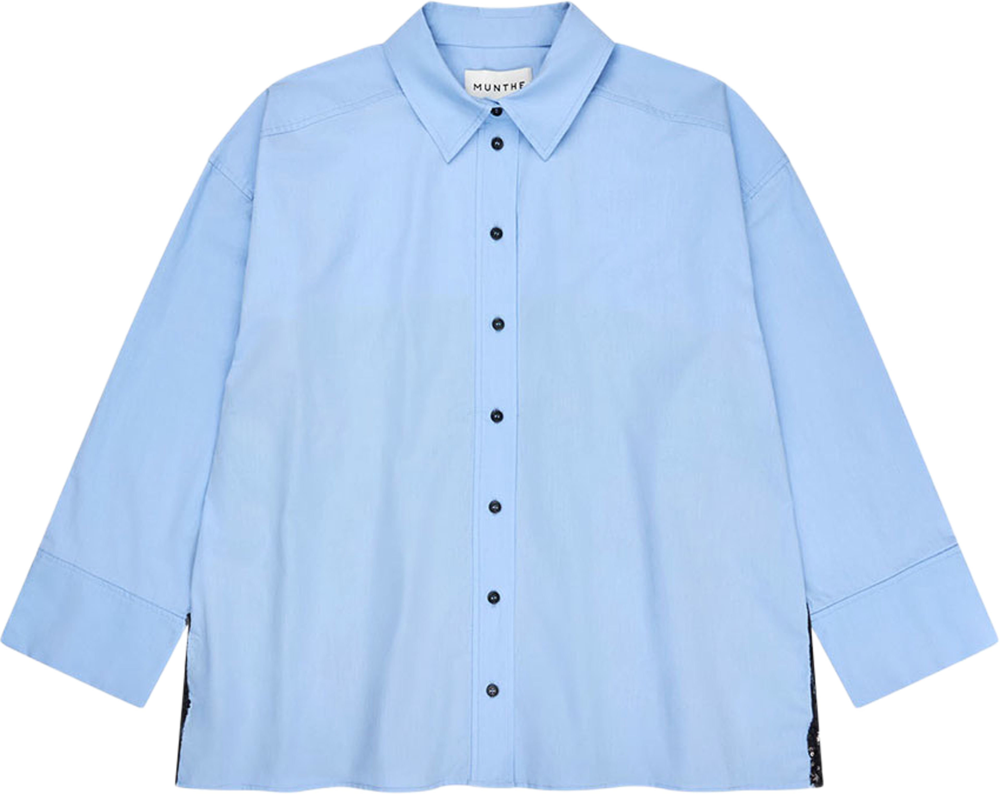 Contario Shirt, från Munthe, i färgen Light Blue. Klicka för att öppna bilden i stort format