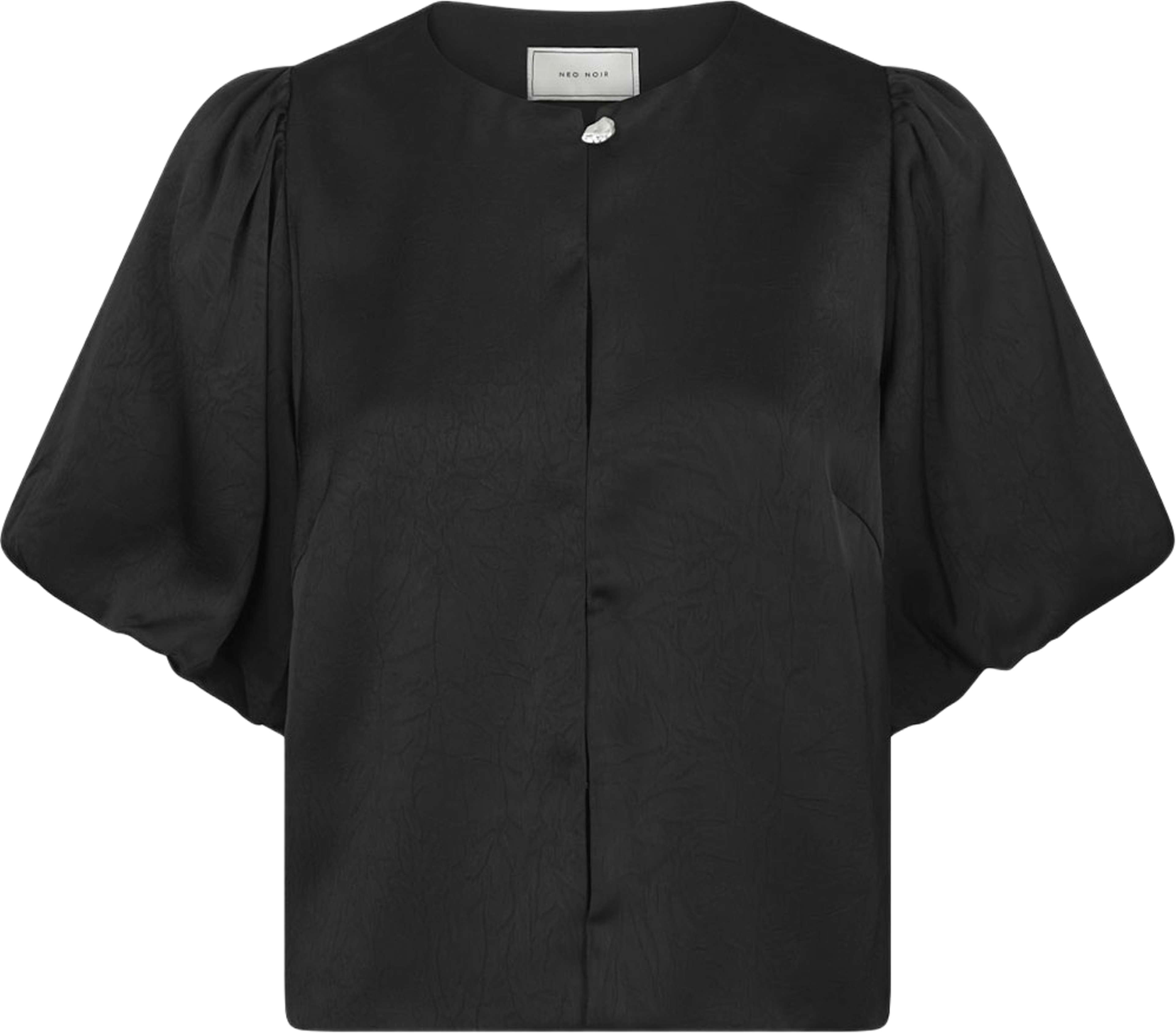 Monic Structure Satin Blouse, från Neo Noir, i färgen Black. Klicka för att öppna bilden i stort format
