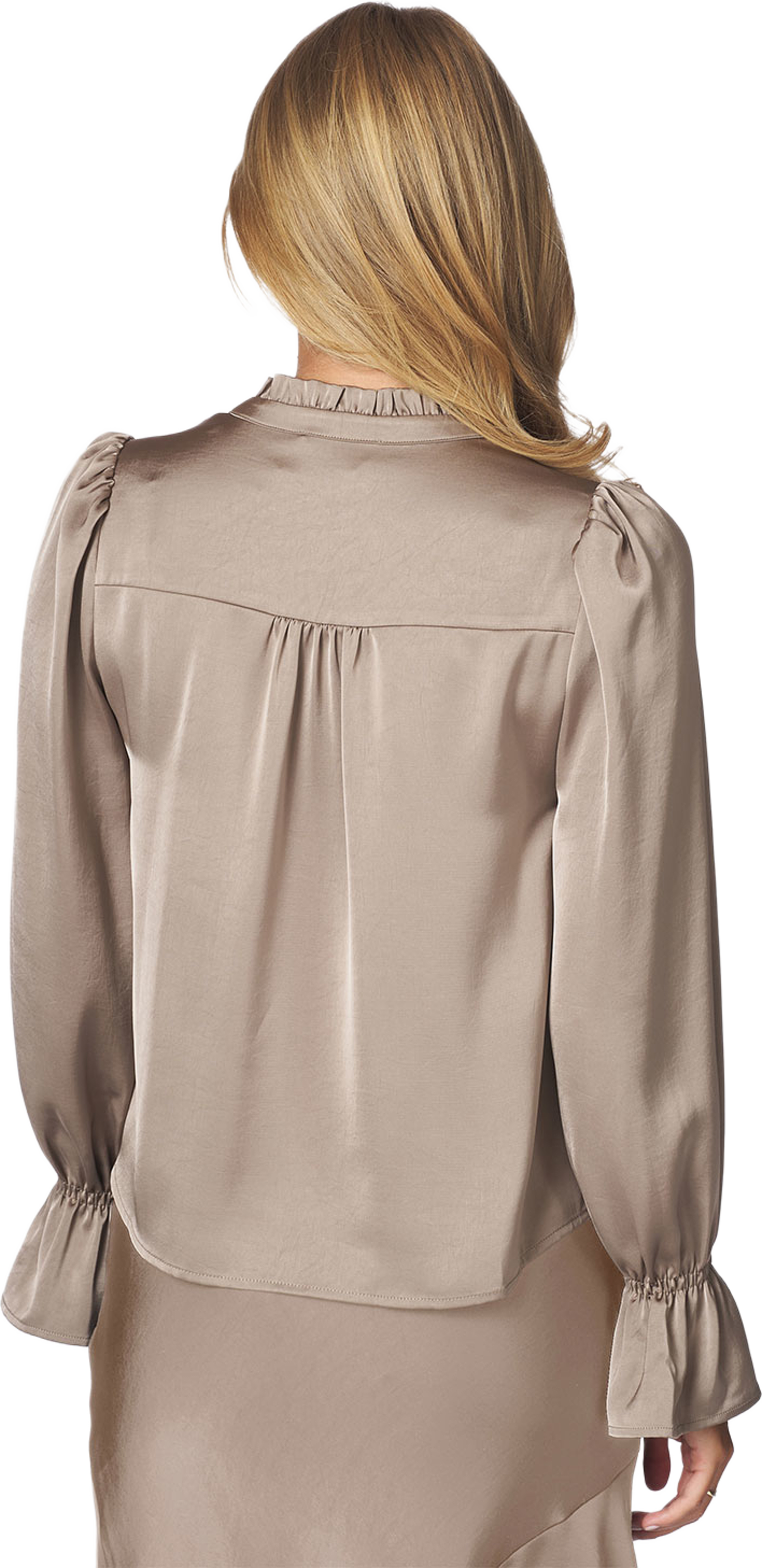 Aurora Heavy Sateen Blouse, från Neo Noir, i färgen Dark Taupe. Klicka för att öppna bilden i stort format