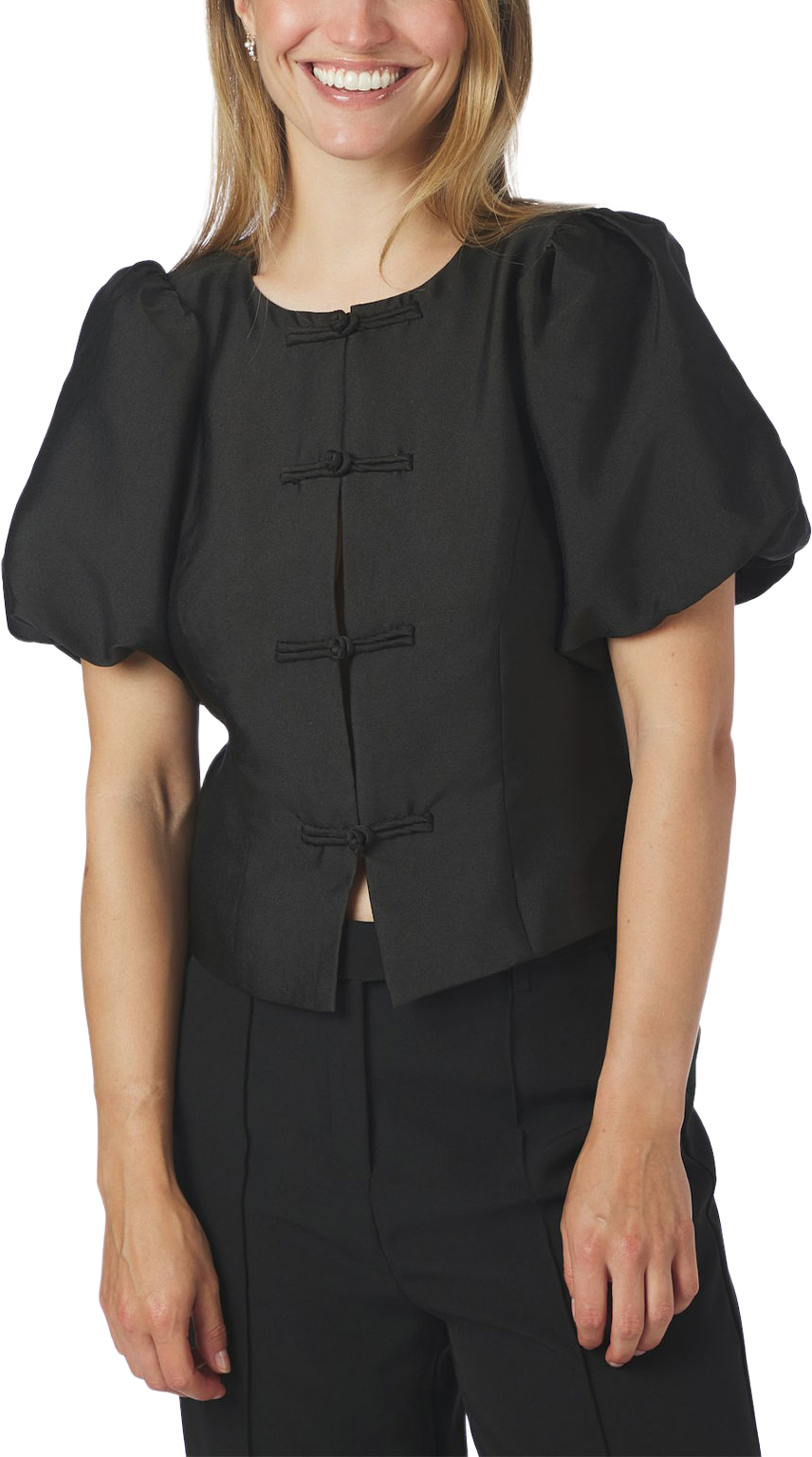 Anela Mandarin Dull Satin Blouse, från Neo Noir, i färgen Black. Klicka för att öppna bilden i stort format