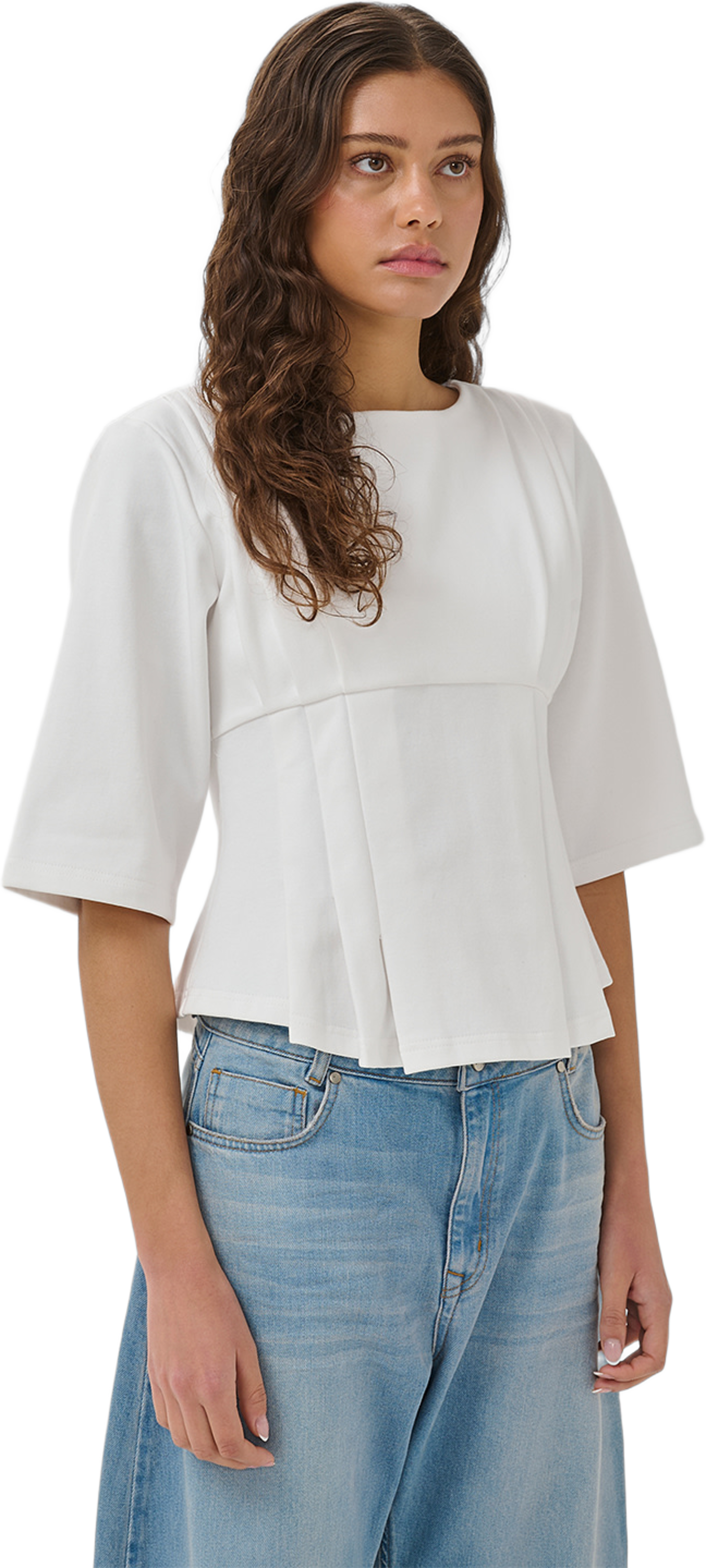 Mwapir Pleat Tee, från My Essential Wardrobe, i färgen Snow White. Klicka för att öppna bilden i stort format