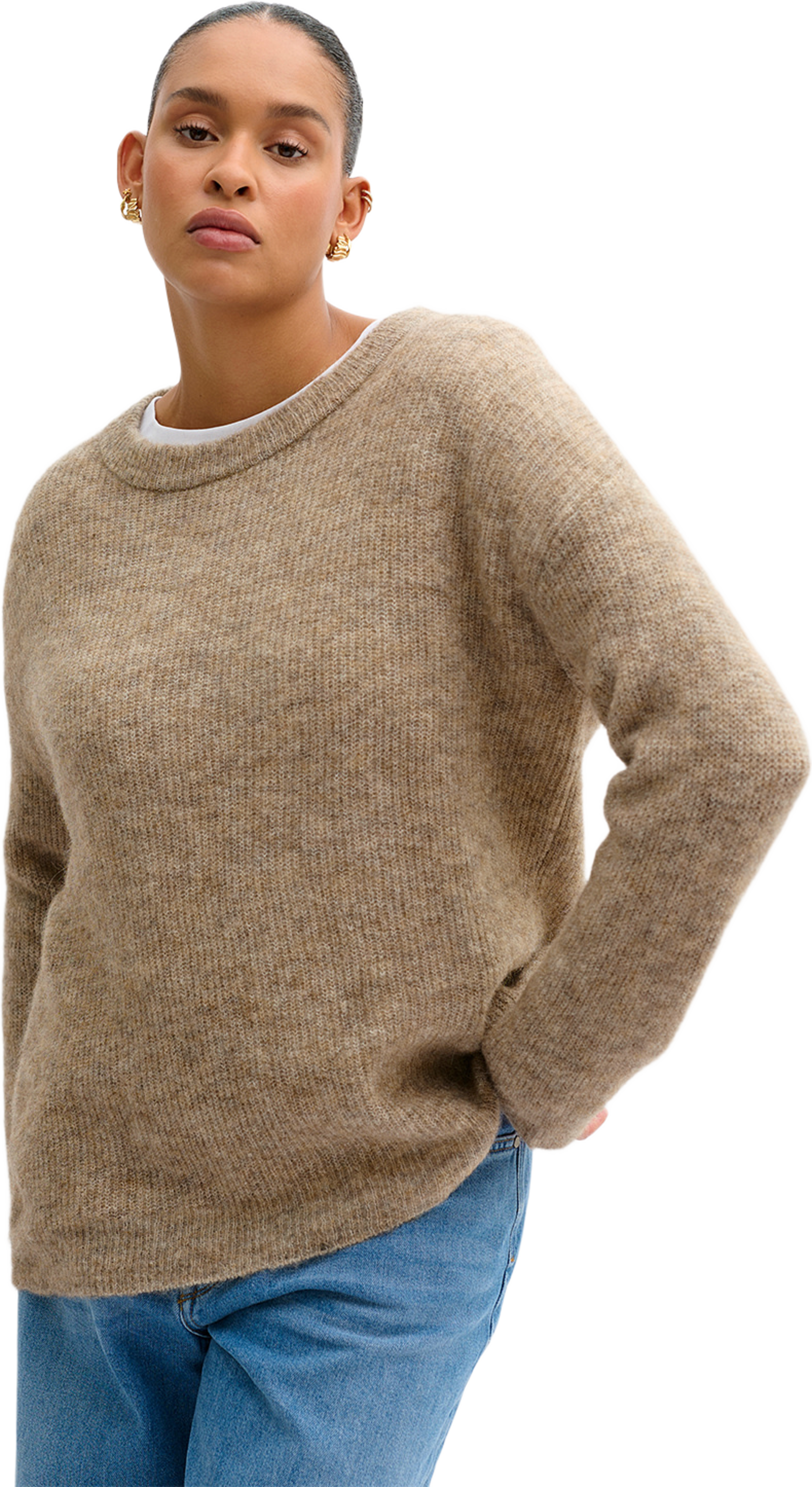 05 The Knit Pullover, från My Essential Wardrobe, i färgen Dune Melange. Klicka för att öppna bilden i stort format