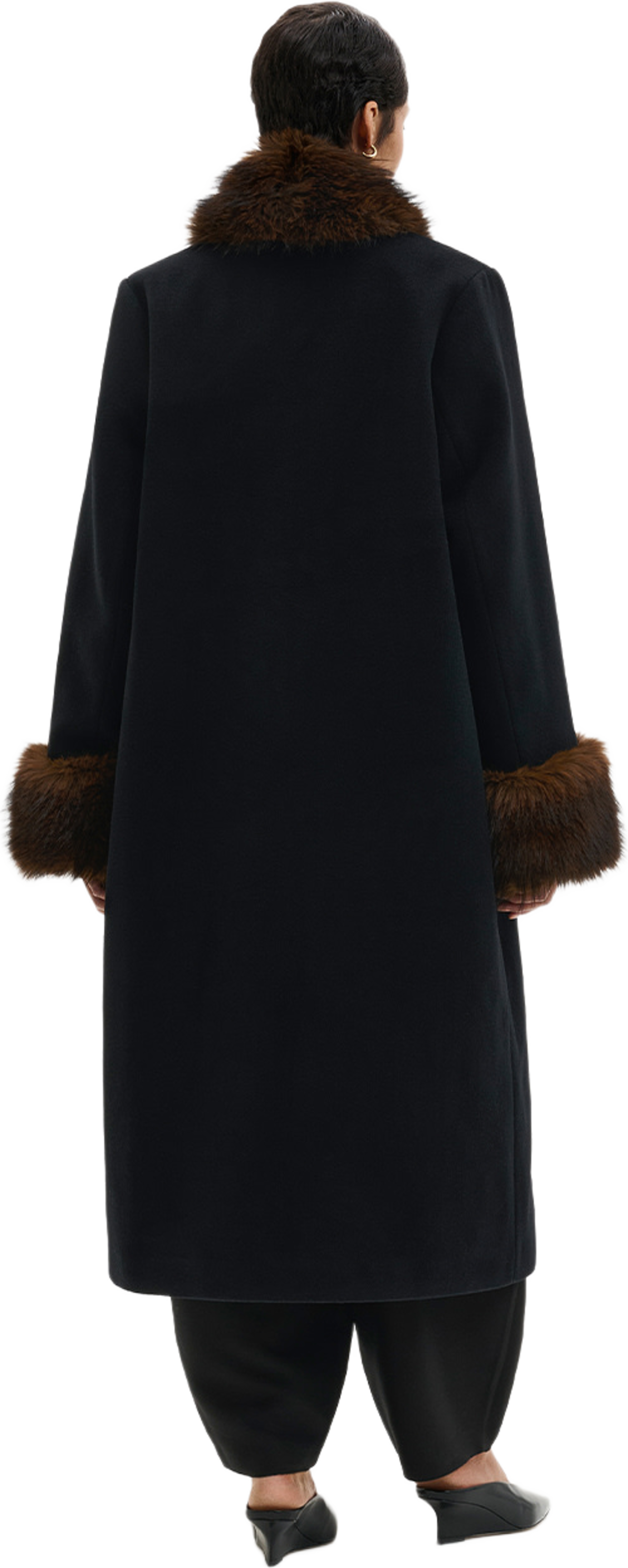 Anouk Yve Faux Fur Wool Coat, från Malina, i färgen Black. Klicka för att öppna bilden i stort format