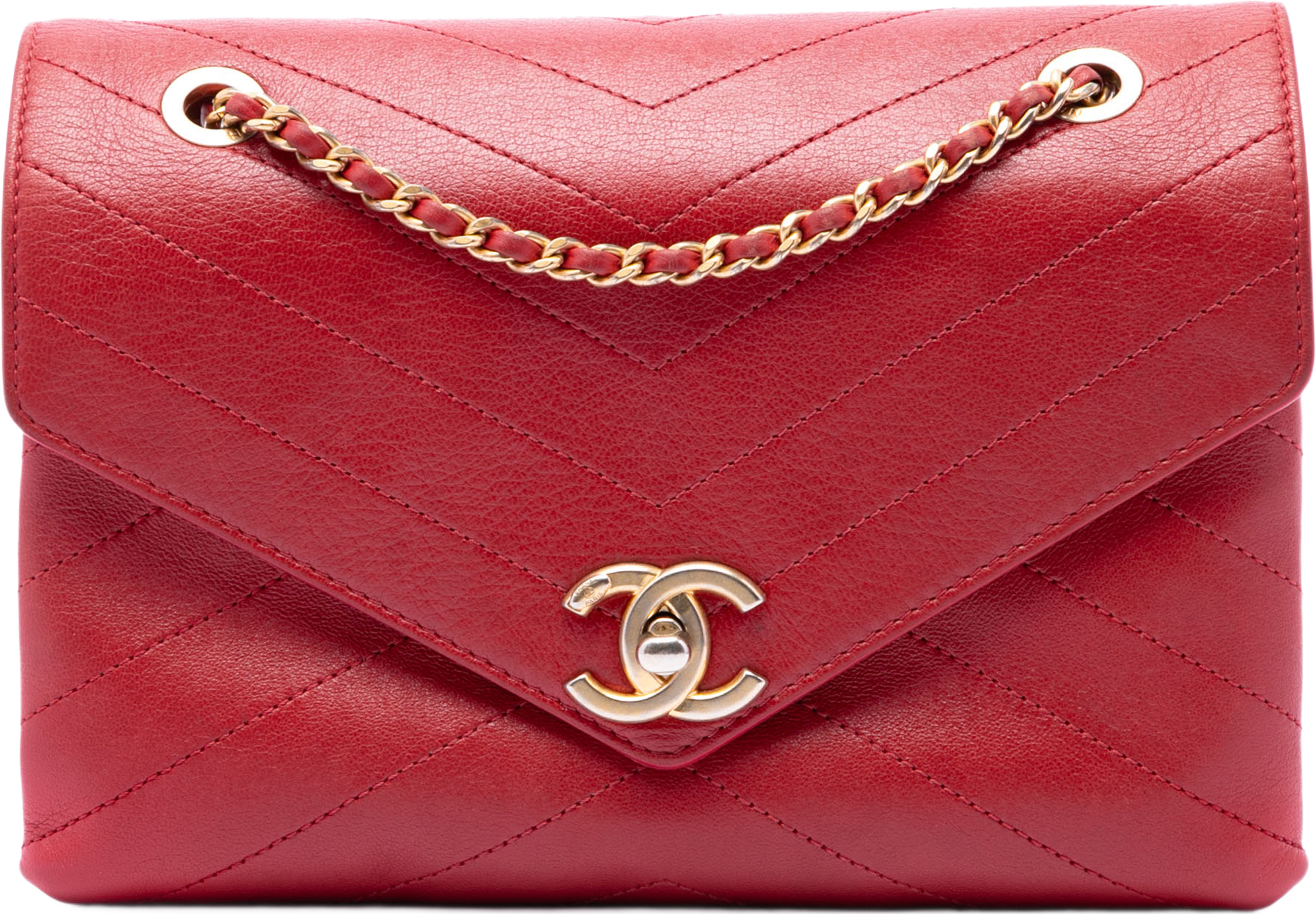 Chanel Small Cc Chevron Calfskin Envelope Flap, från Luxclusif, i färgen red. Klicka för att öppna bilden i stort format