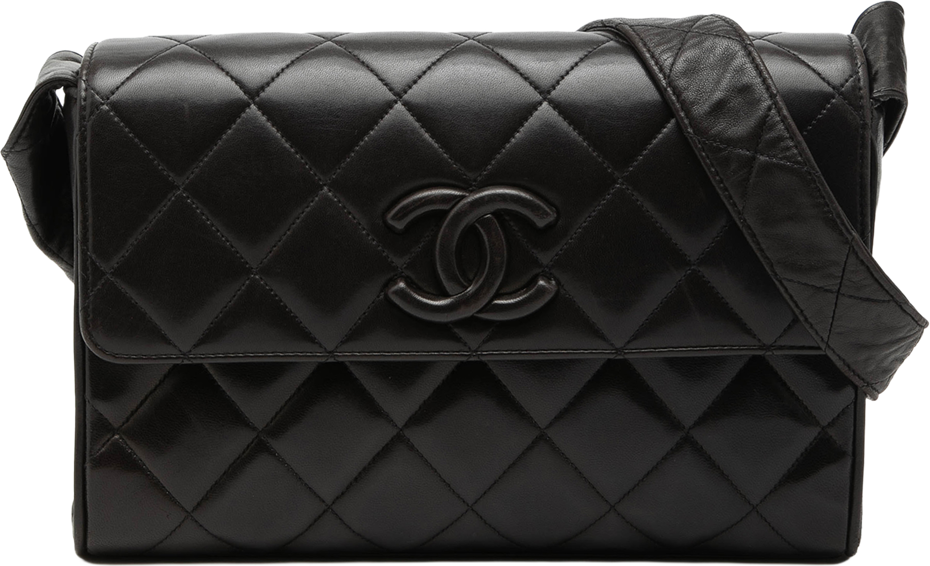 Chanel Cc Quilted Lambskin Flap Crossbody, från Luxclusif, i färgen black. Klicka för att öppna bilden i stort format