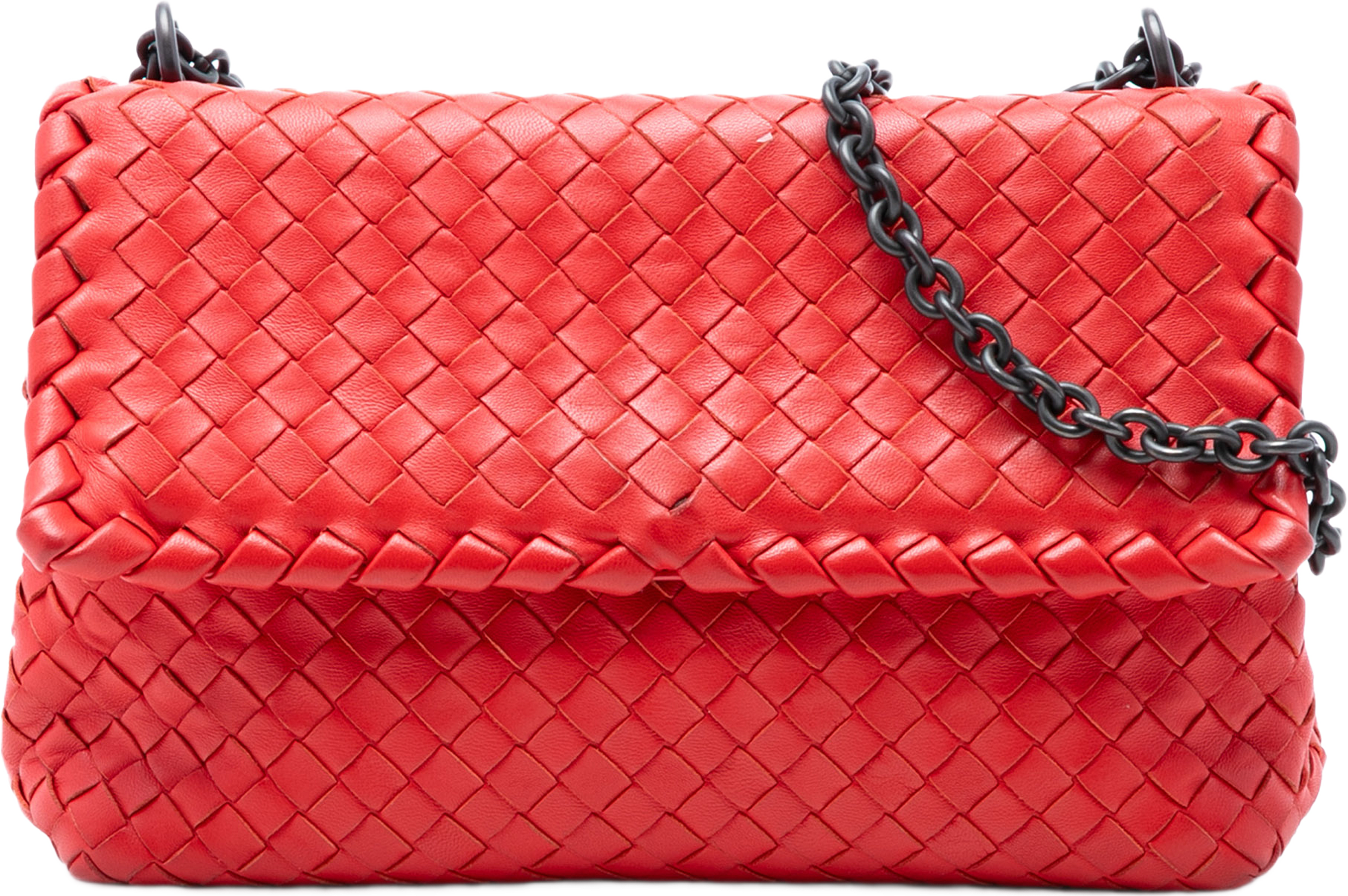 Bottega Veneta Small Nappa Intrecciato Olimpia Shoulder Bag, från Luxclusif, i färgen röd. Klicka för att öppna bilden i stort format