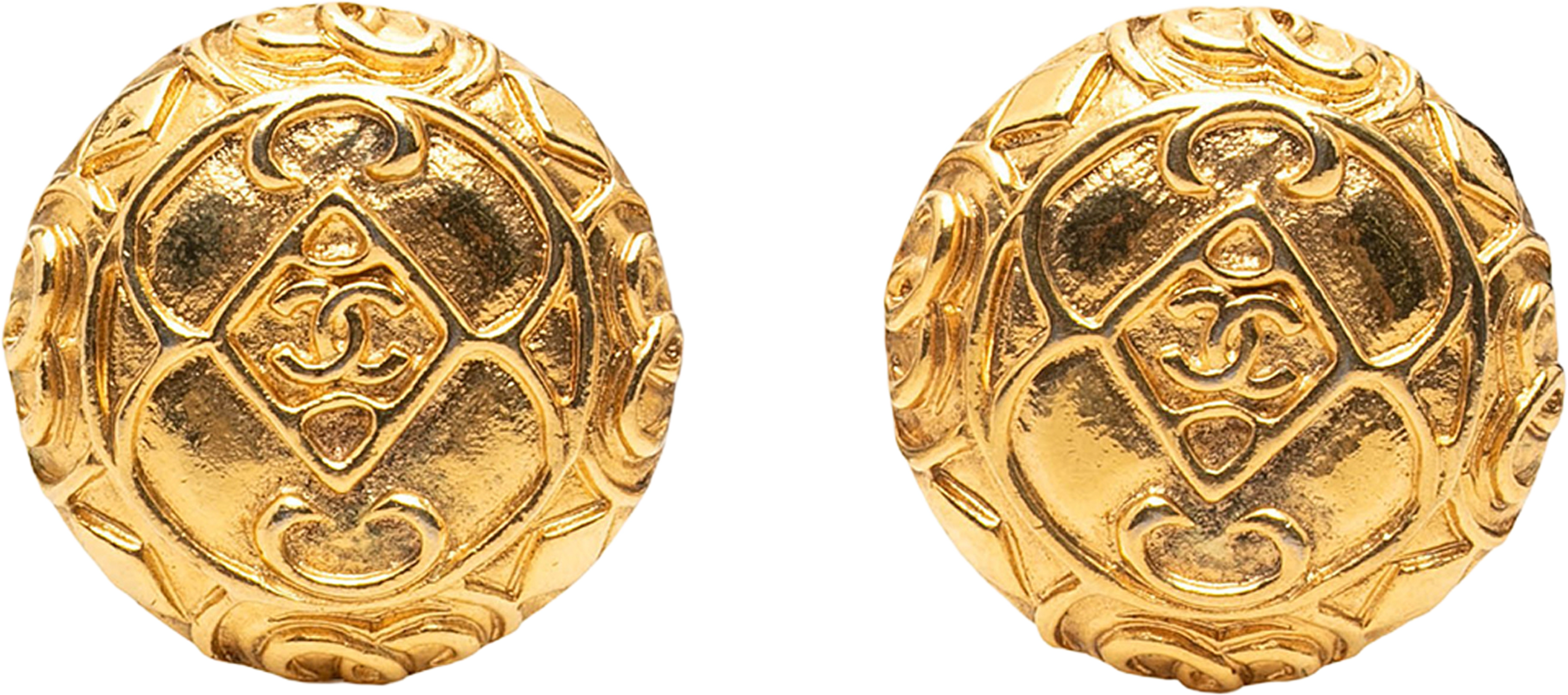 Chanel Cc Gold Plated Round Clip On Earrings, från Luxclusif, i färgen gold. Klicka för att öppna bilden i stort format