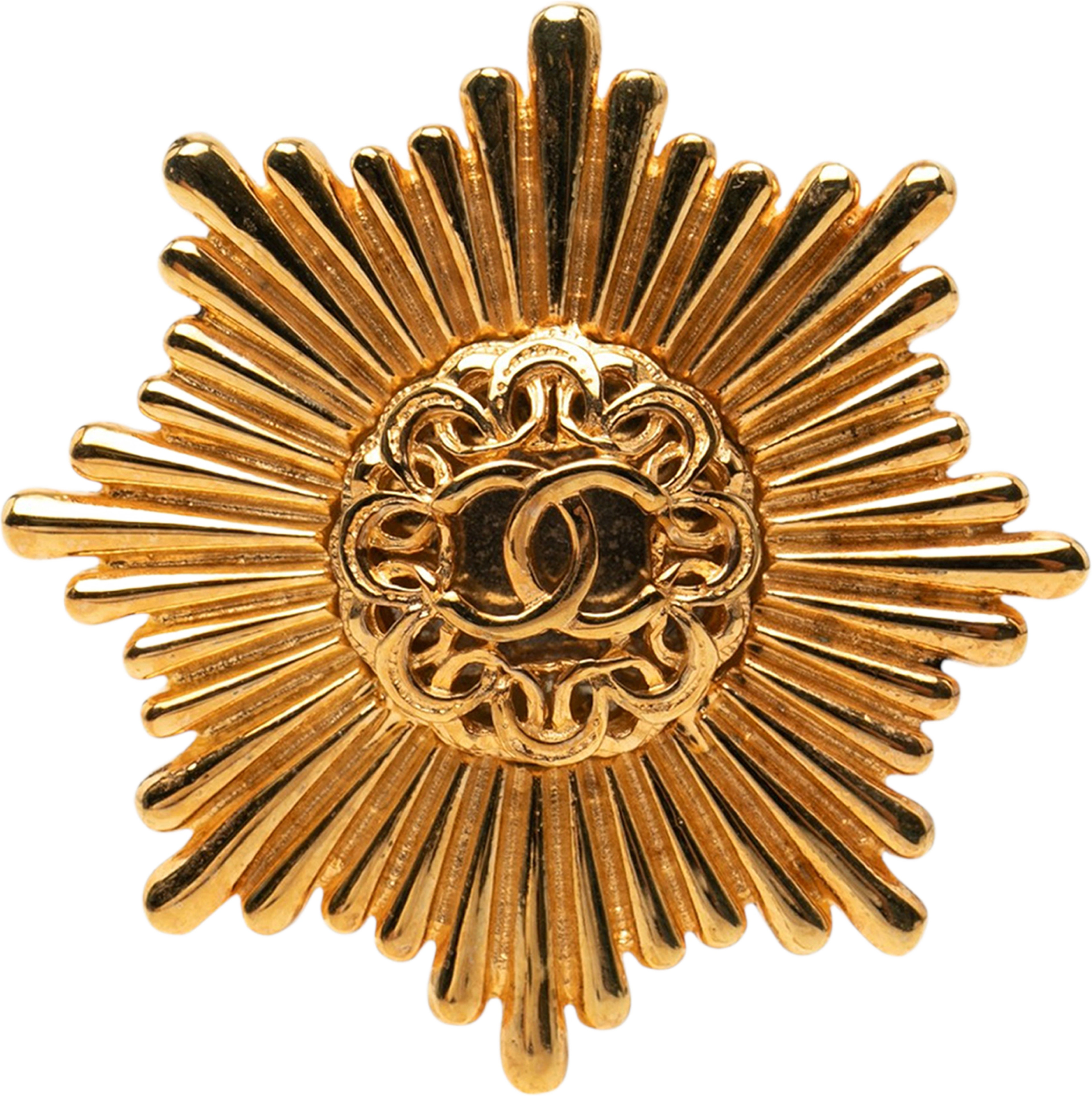 Chanel Cc Gold Plated Starburst Brooch, från Luxclusif, i färgen gold. Klicka för att öppna bilden i stort format