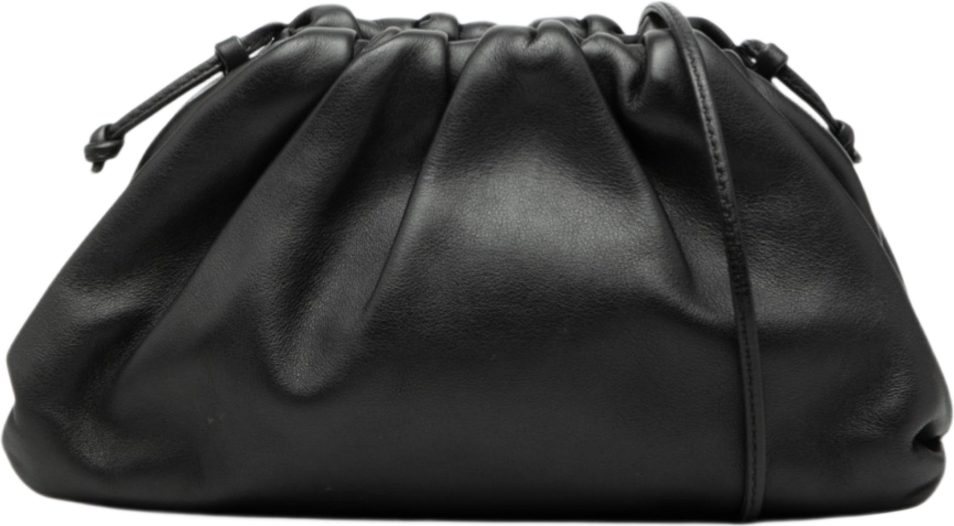 Bottega Veneta Lambskin The Mini Pouch Crossbody, från Luxclusif, i färgen black. Klicka för att öppna bilden i stort format