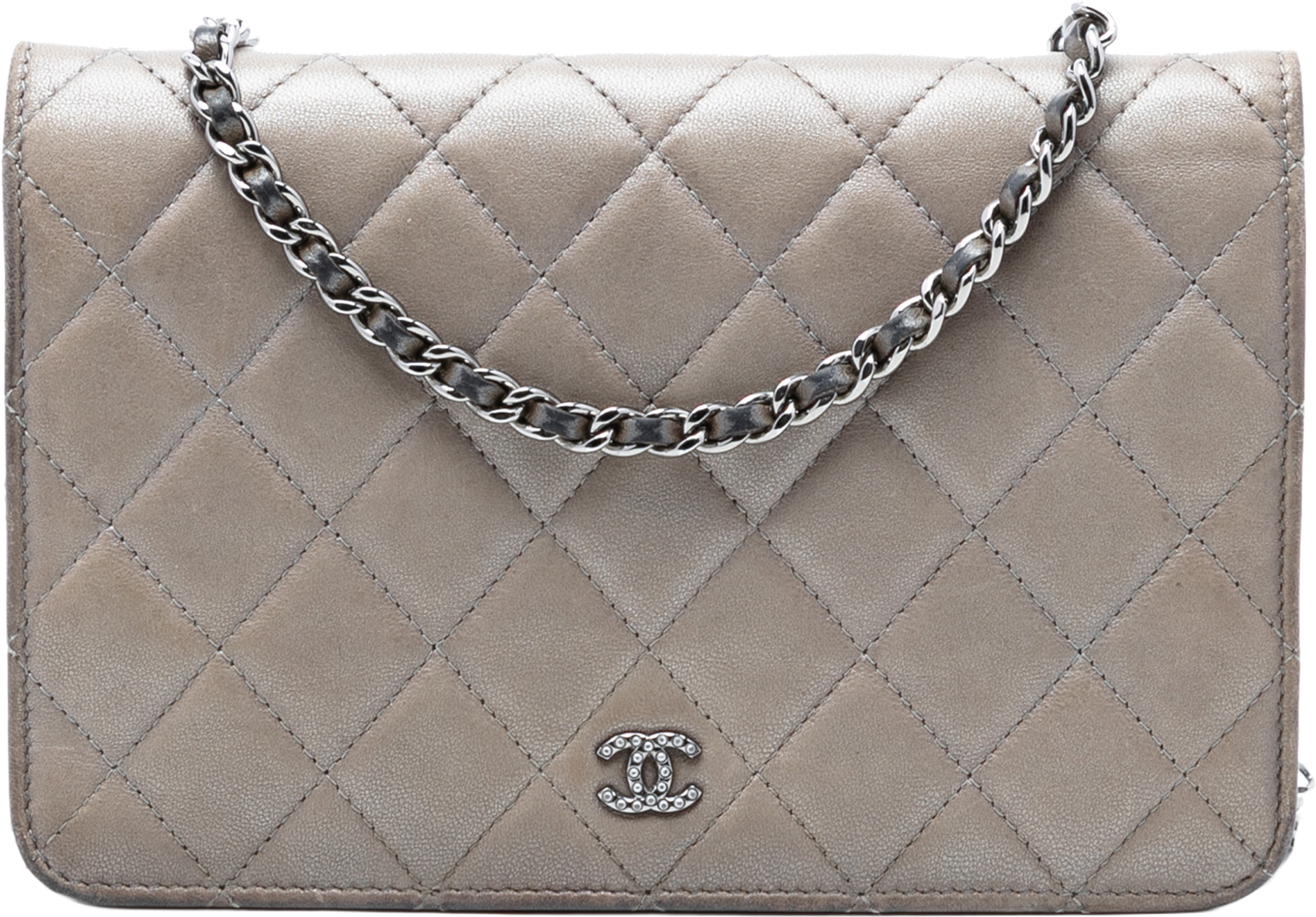 Chanel Cc Quilted Lambskin Full Flap Wallet On Chain, från Luxclusif, i färgen taupe. Klicka för att öppna bilden i stort format