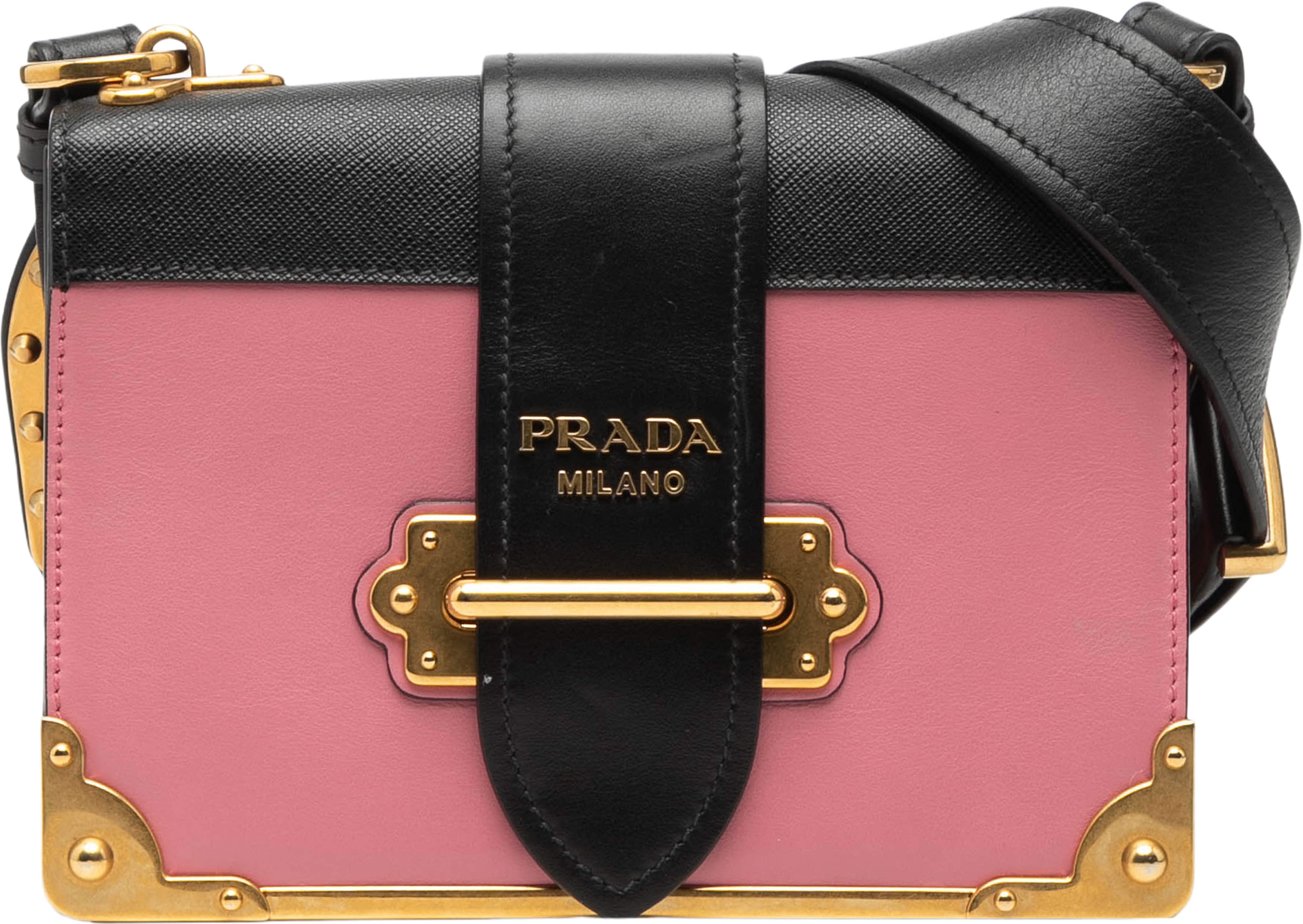 Prada Saffiano Trimmed City Calf Cahier Crossbody, från Luxclusif, i färgen light pink. Klicka för att öppna bilden i stort format