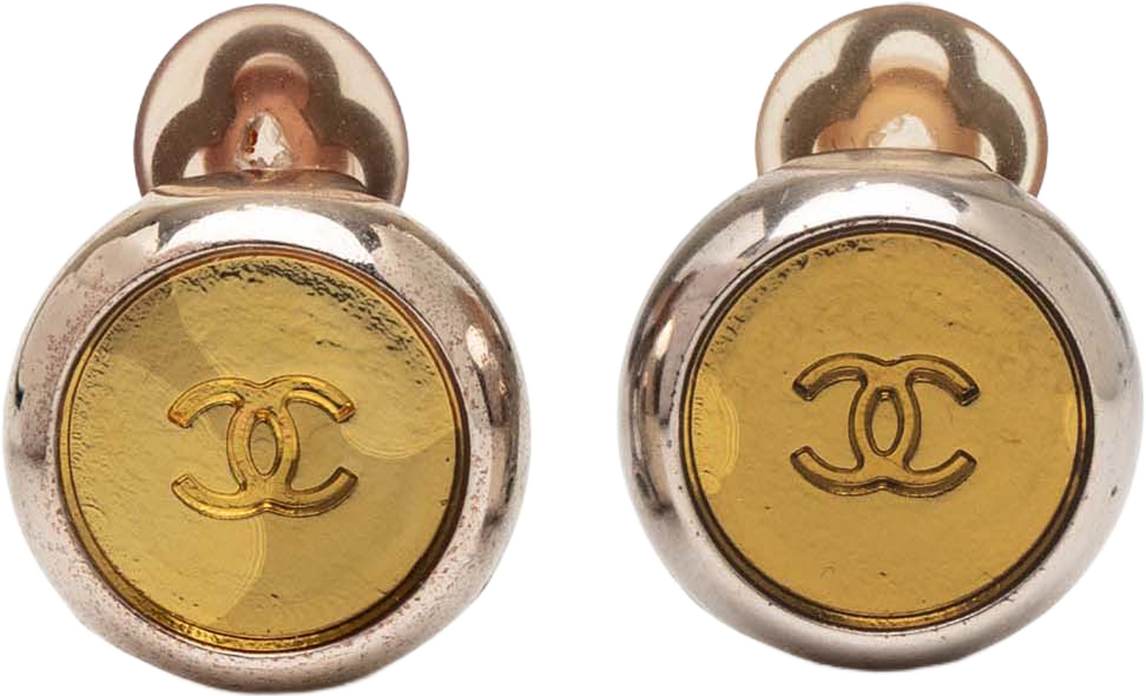 Chanel Gold Plated And Silver Plated Cc Round Clip On Earrings, från Luxclusif, i färgen gold. Klicka för att öppna bilden i stort format