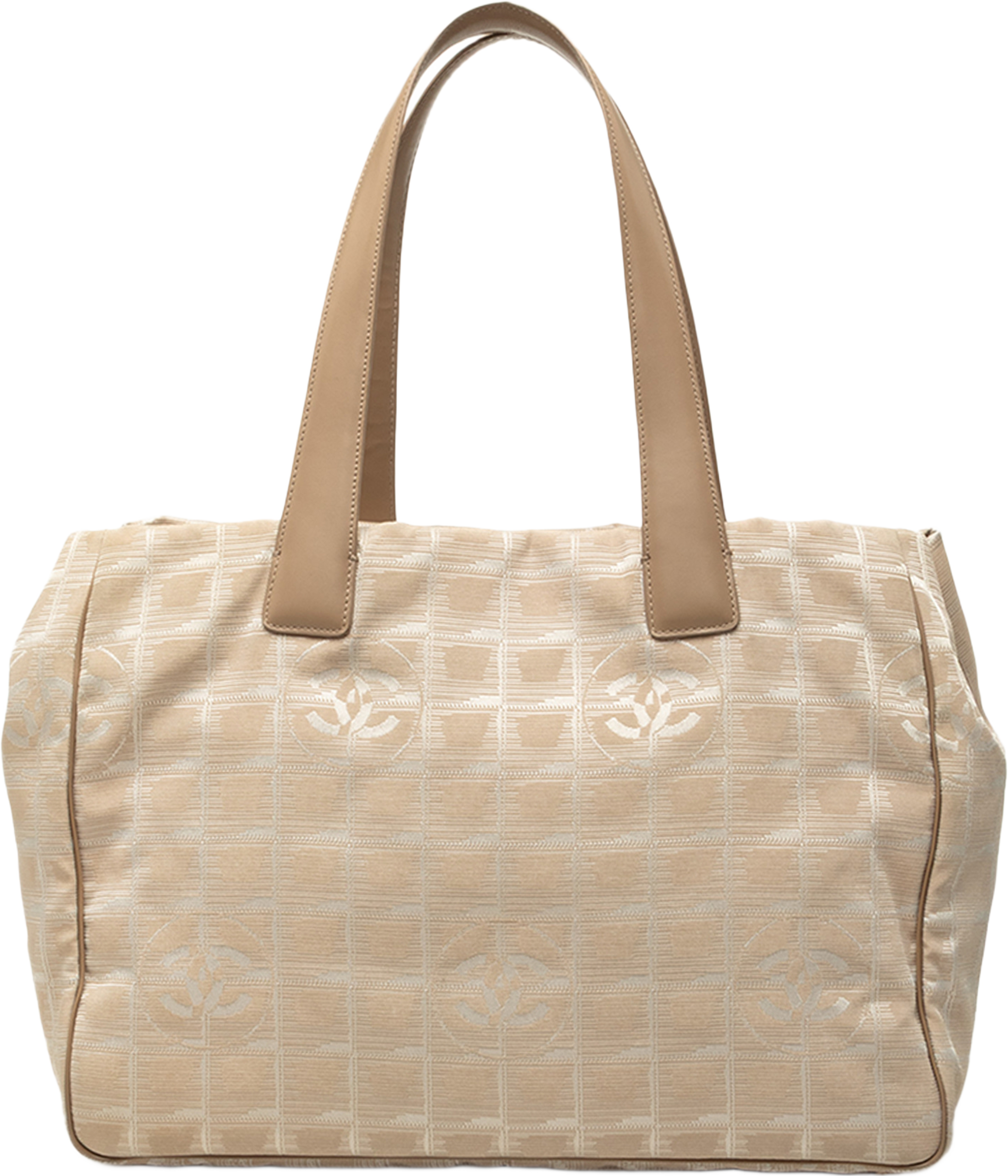 Chanel New Travel Line Nylon Tote, från Luxclusif, i färgen beige. Klicka för att öppna bilden i stort format