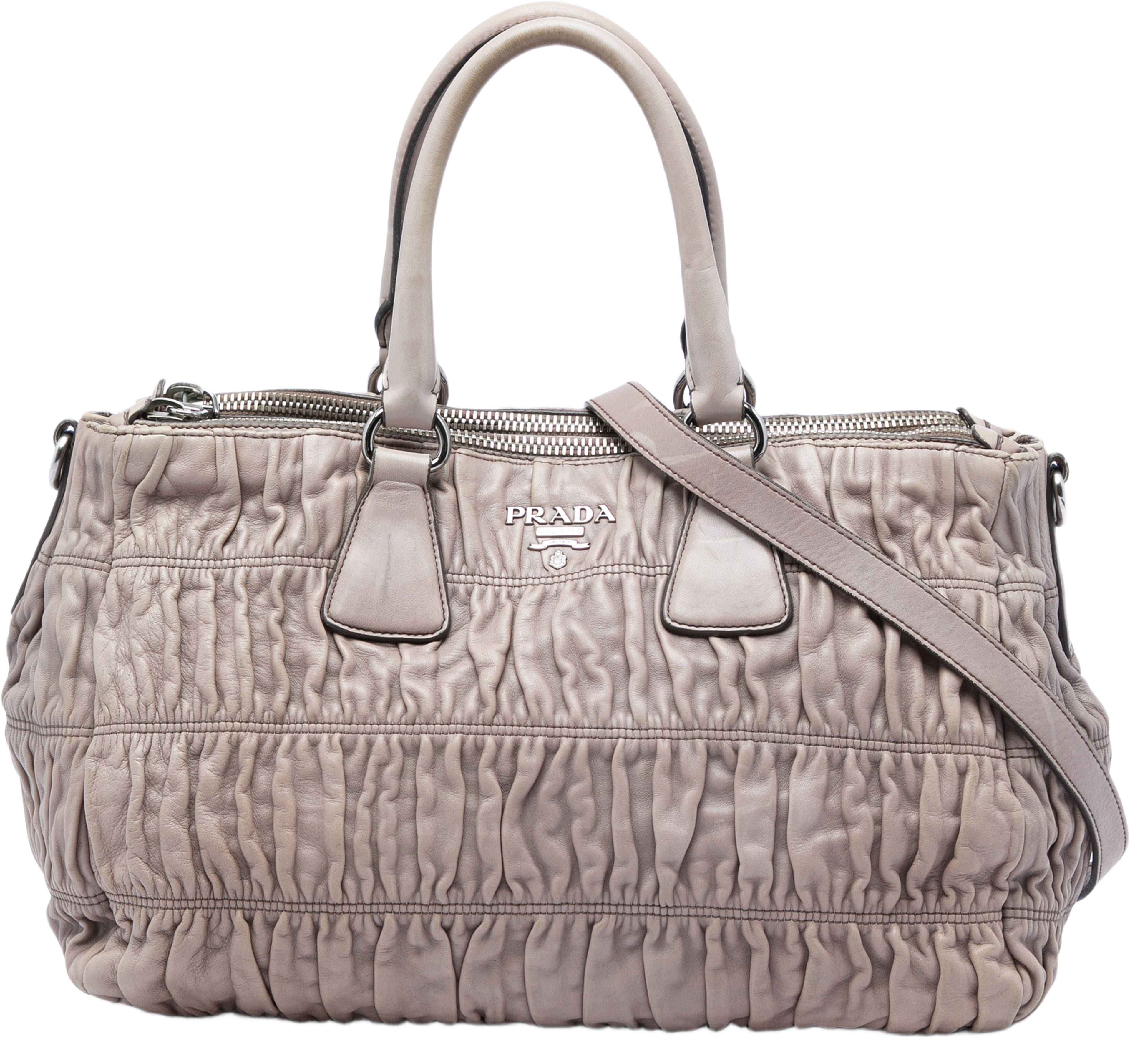 Prada Nappa Gaufre Double Zip Satchel, från Luxclusif, i färgen beige. Klicka för att öppna bilden i stort format