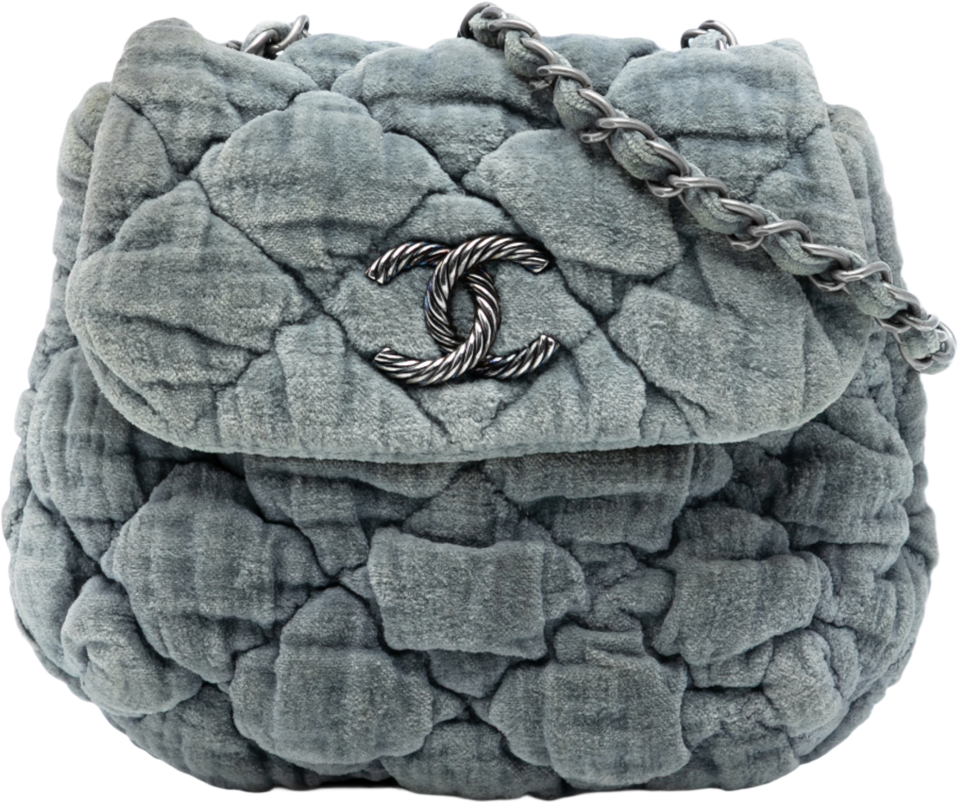 Chanel Paris Moscou Mini Velvet Bubble Quilt Flap, från Luxclusif, i färgen gray. Klicka för att öppna bilden i stort format