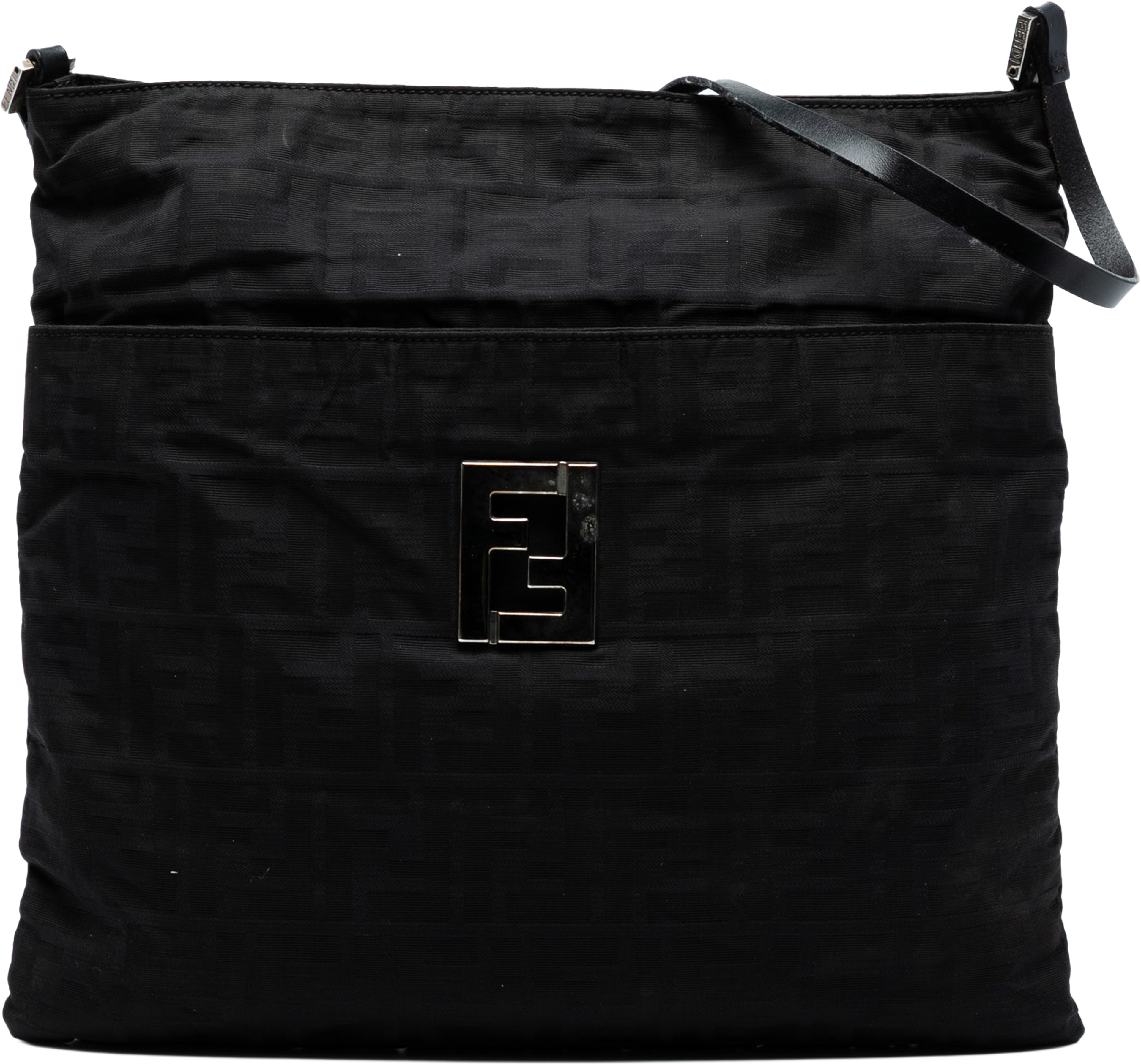 Fendi Zucca Canvas Shoulder Bag, från Luxclusif, i färgen black. Klicka för att öppna bilden i stort format