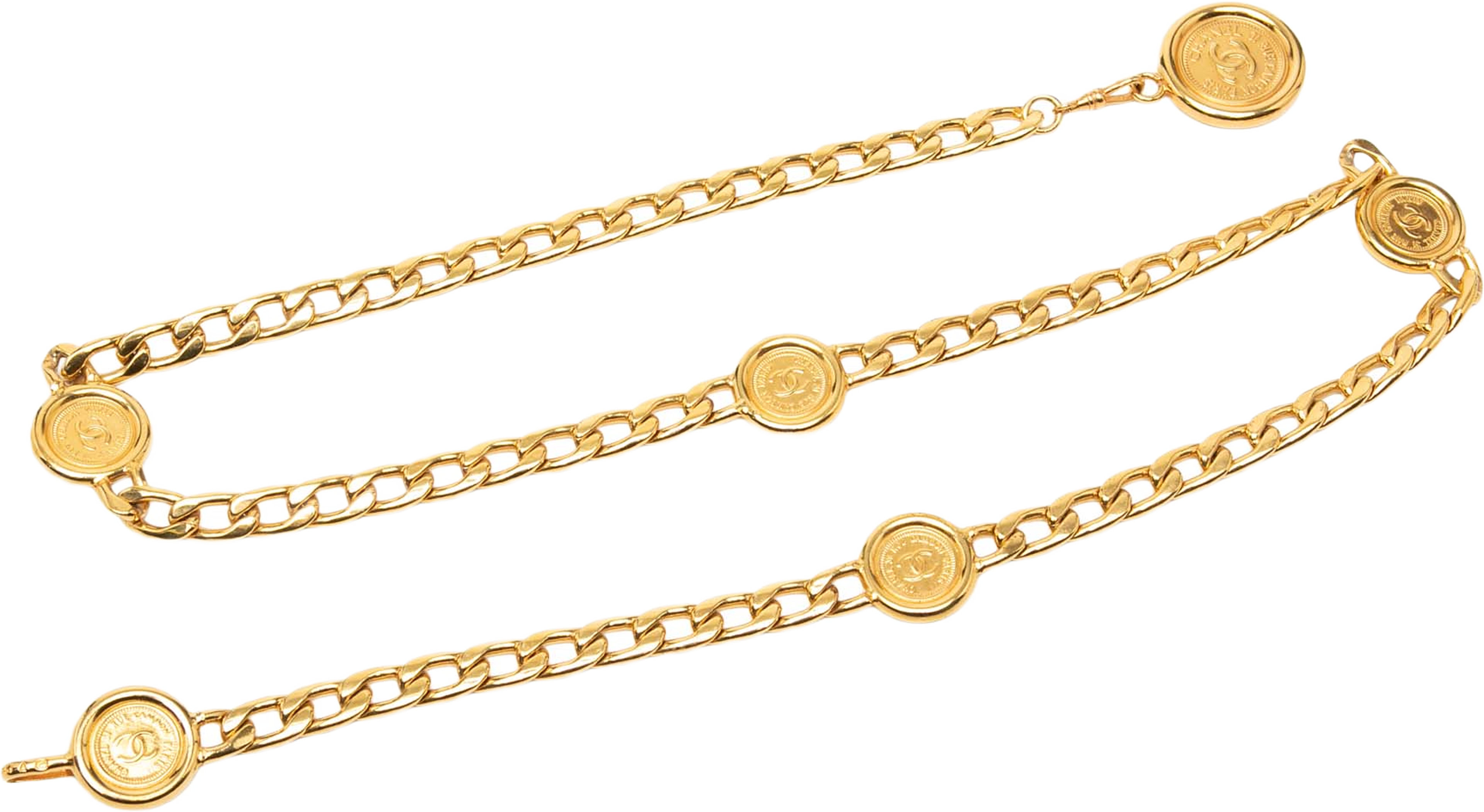 Chanel Gold Plated Medallion Rue Cambon Chain Belt, från Luxclusif, i färgen gold. Klicka för att öppna bilden i stort format