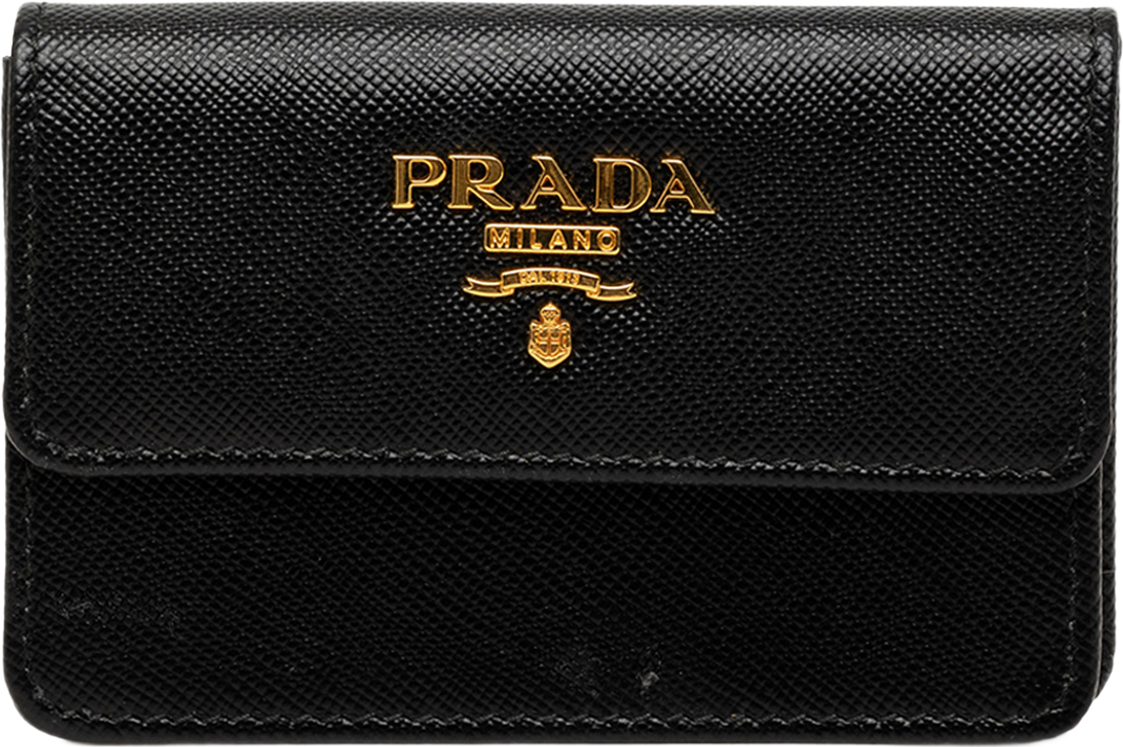 Prada Saffiano Card Holder, från Luxclusif, i färgen svart. Klicka för att öppna bilden i stort format