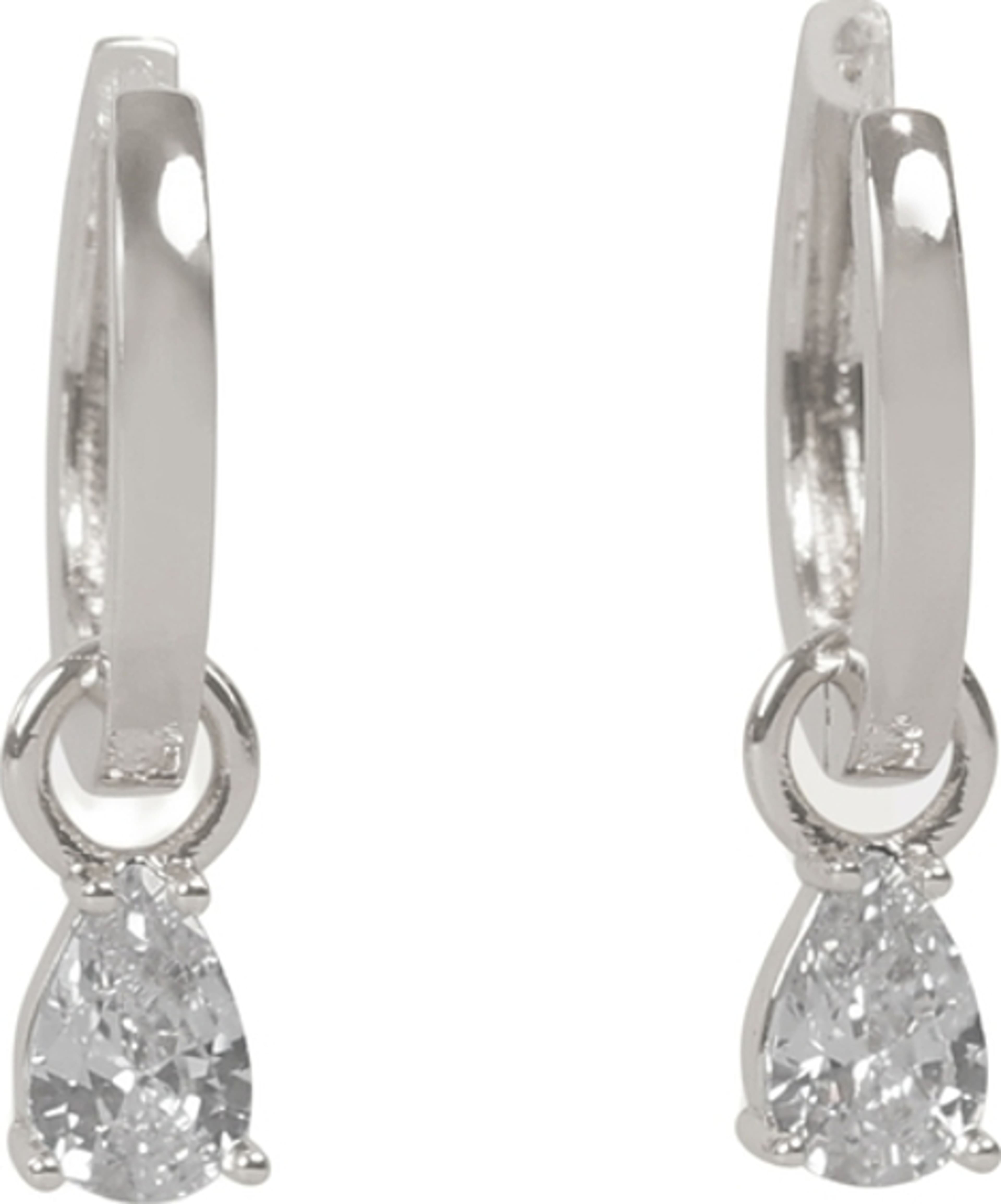 Trinity Drop Pendant Ring Ear, från SNÖ of Sweden, i färgen s/clear. Klicka för att öppna bilden i stort format