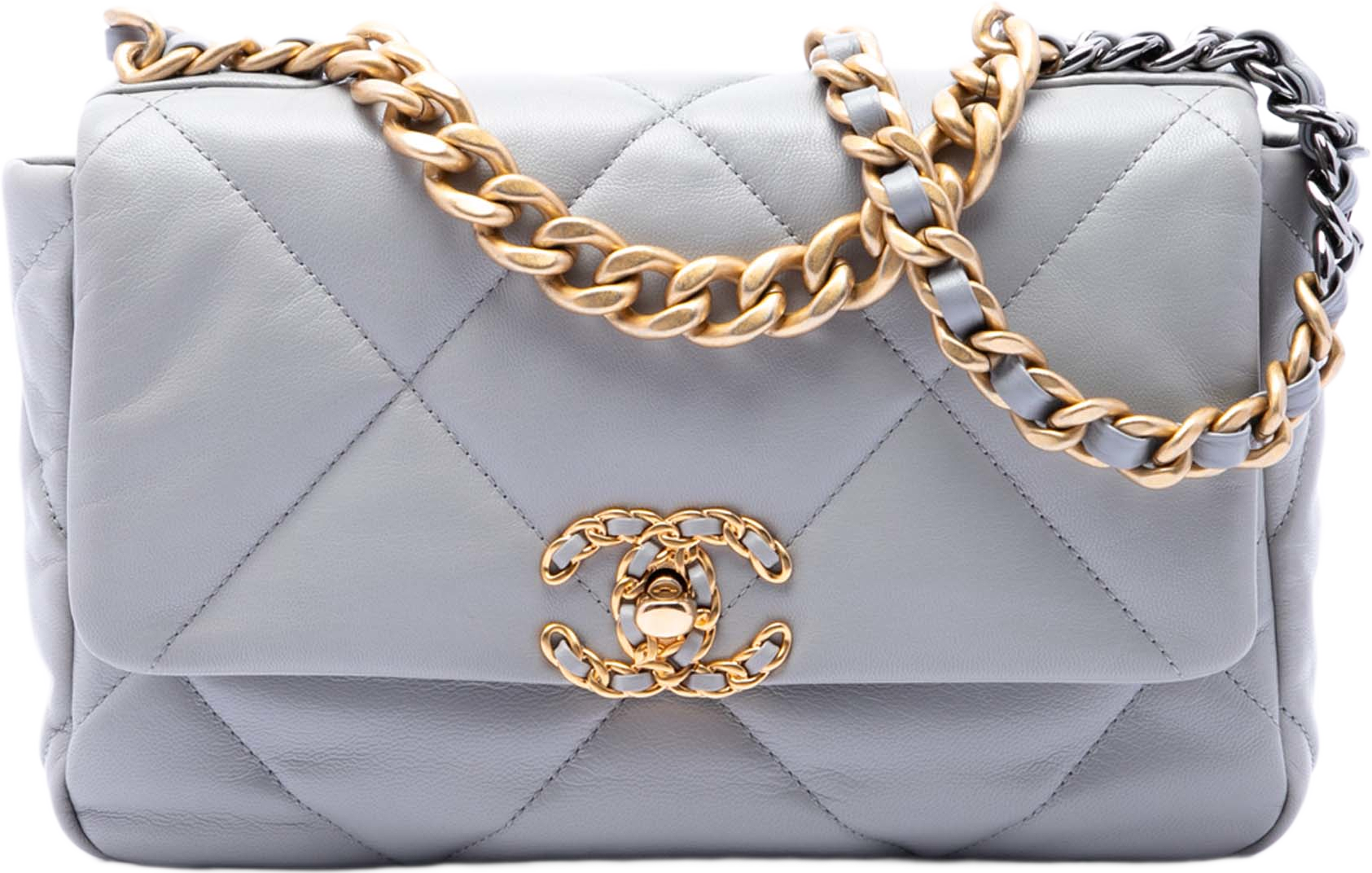 Chanel Medium Lambskin 19 Flap, från Luxclusif, i färgen grå. Klicka för att öppna bilden i stort format