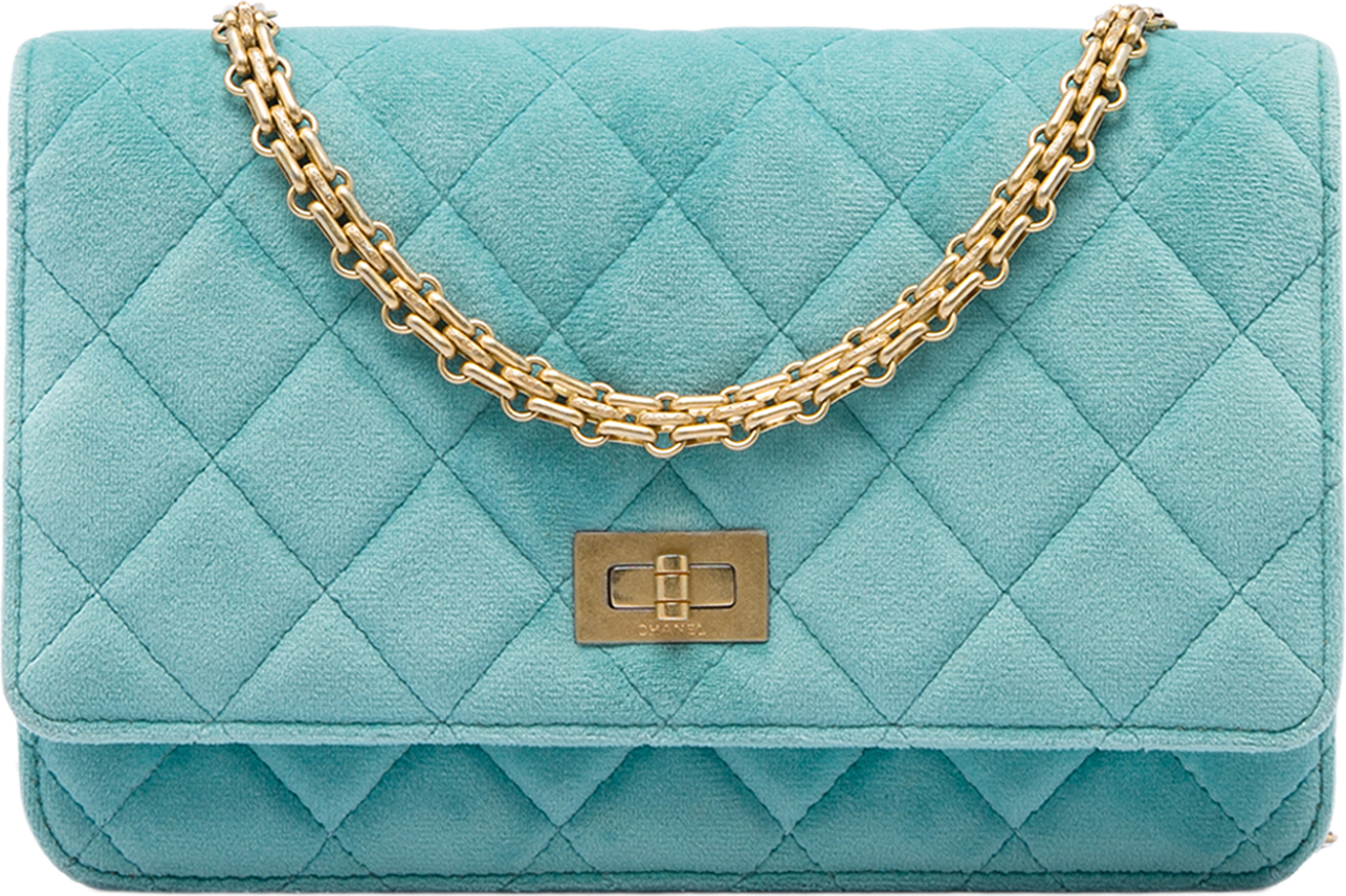 Chanel Quilted Velvet Reissue 2.55 Wallet On Chain, från Luxclusif, i färgen blå. Klicka för att öppna bilden i stort format