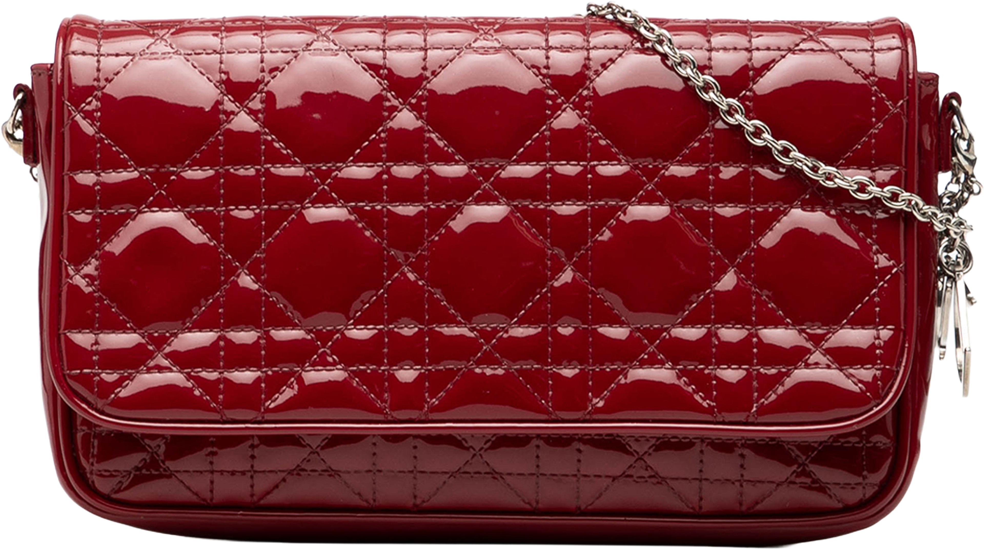 Dior Patent Cannage Lady Dior Wallet On Chain, från Luxclusif, i färgen red. Klicka för att öppna bilden i stort format