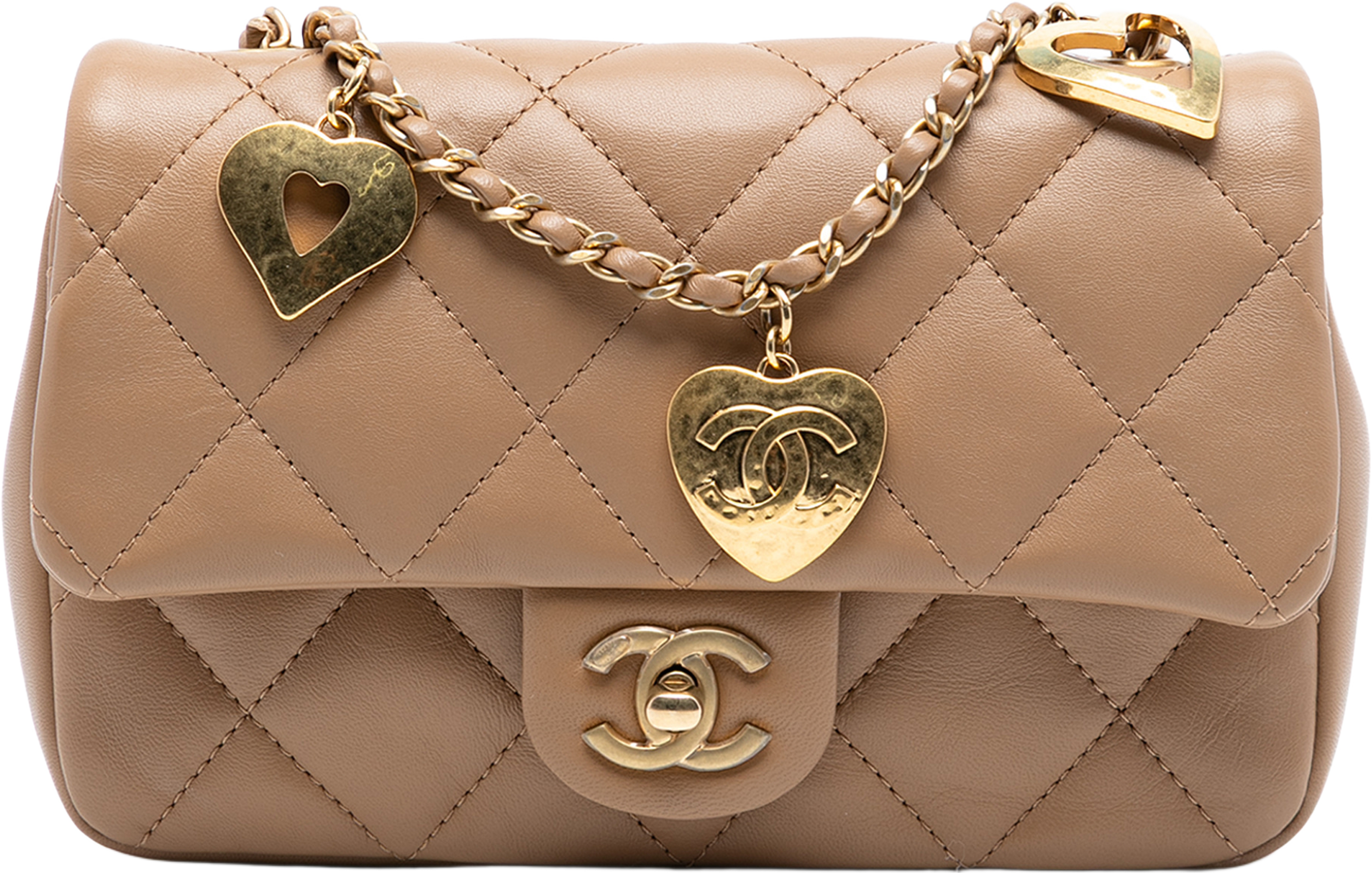 Chanel Mini Rectangular Quilted Lambskin Heart Charms Flap, från Luxclusif, i färgen nude. Klicka för att öppna bilden i stort format