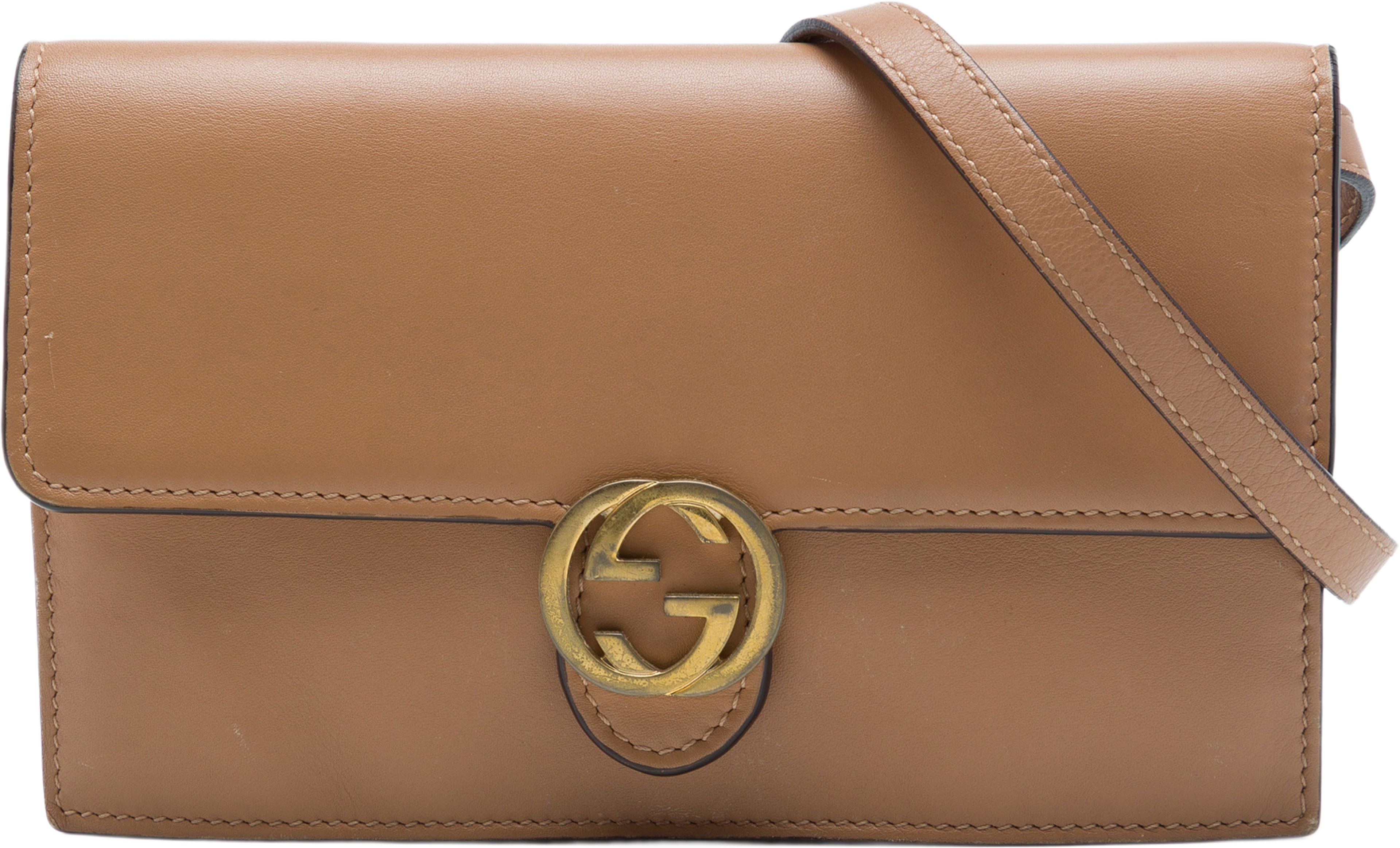 Gucci Calfskin Interlocking G Wallet On Chain, från Luxclusif, i färgen beige. Klicka för att öppna bilden i stort format