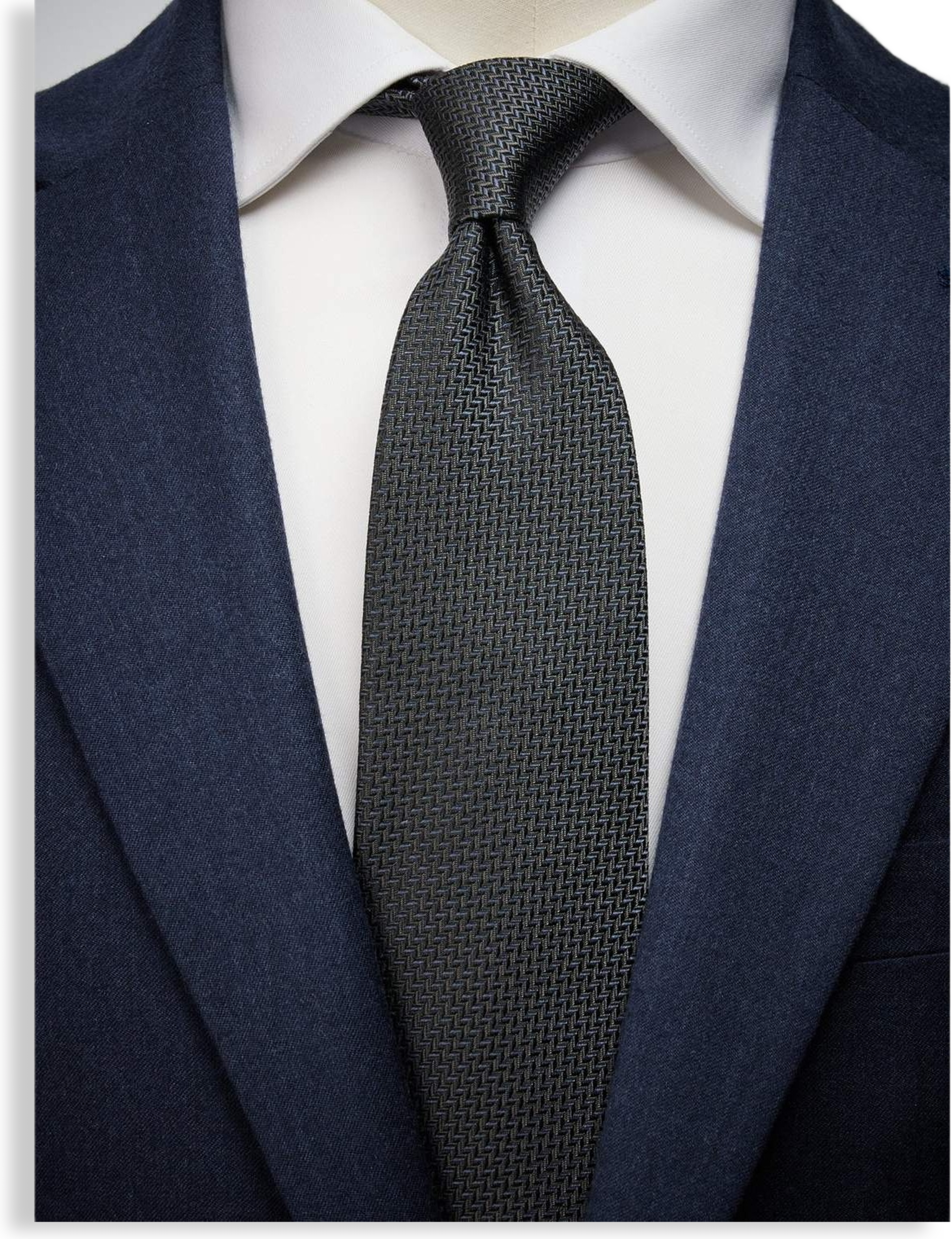 Black Tie Structure