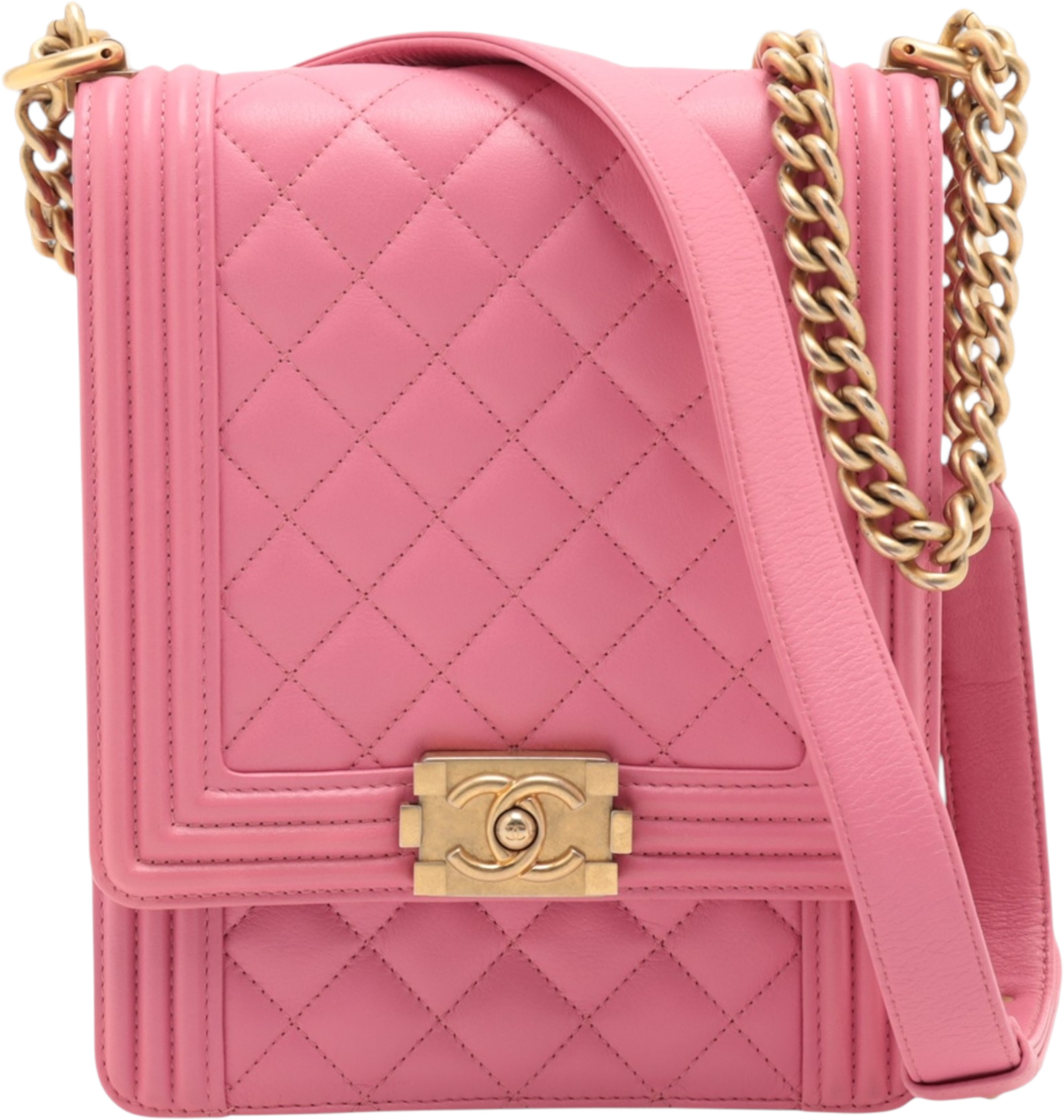 Chanel Quilted Lambskin North South Boy Flap, från Luxclusif, i färgen rosa. Klicka för att öppna bilden i stort format