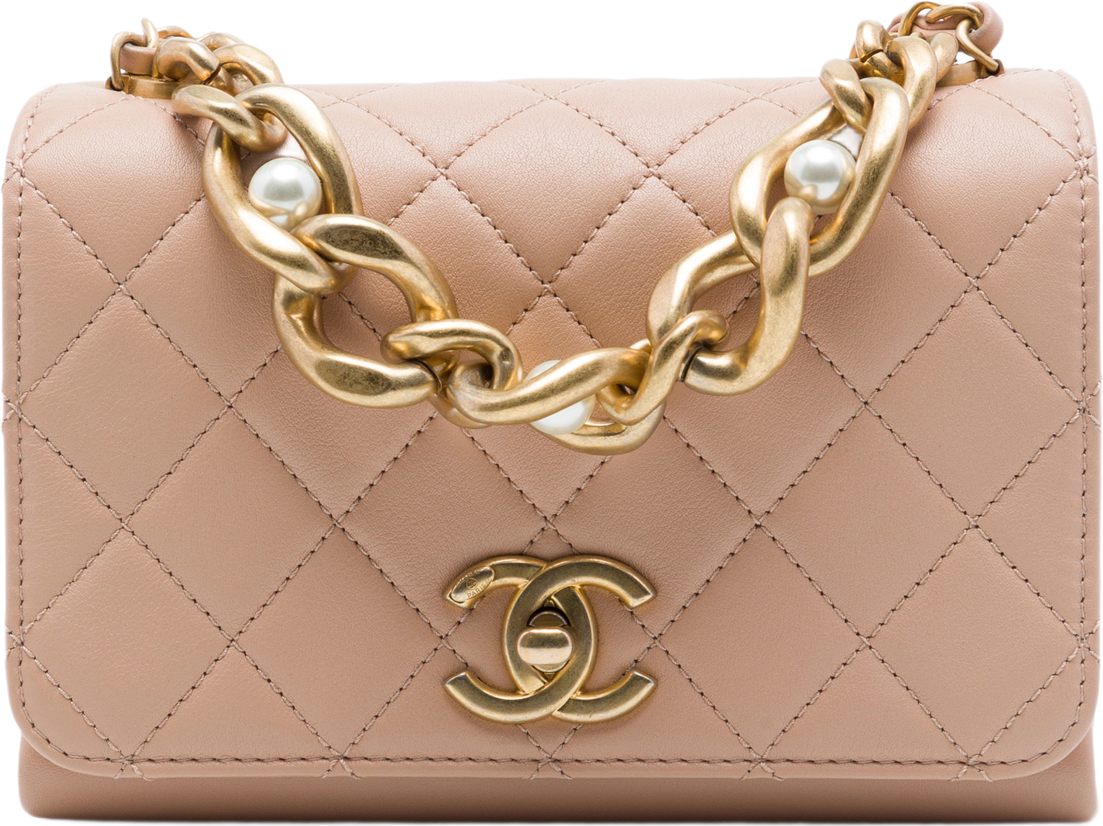 Chanel Mini Quilted Calfskin Pearl Boy Chain Flap, från Luxclusif, i färgen brun. Klicka för att öppna bilden i stort format