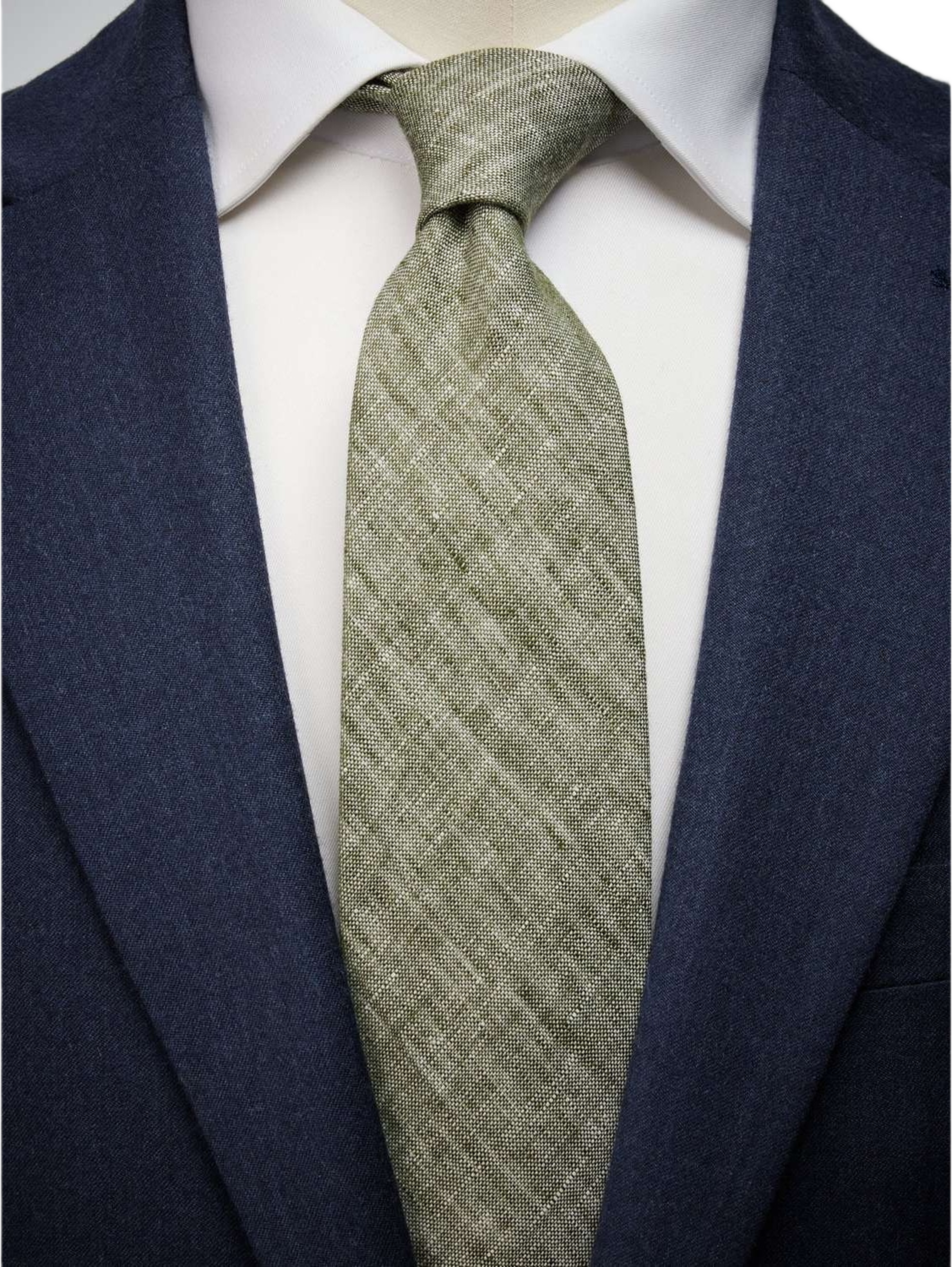 Tie Linen
