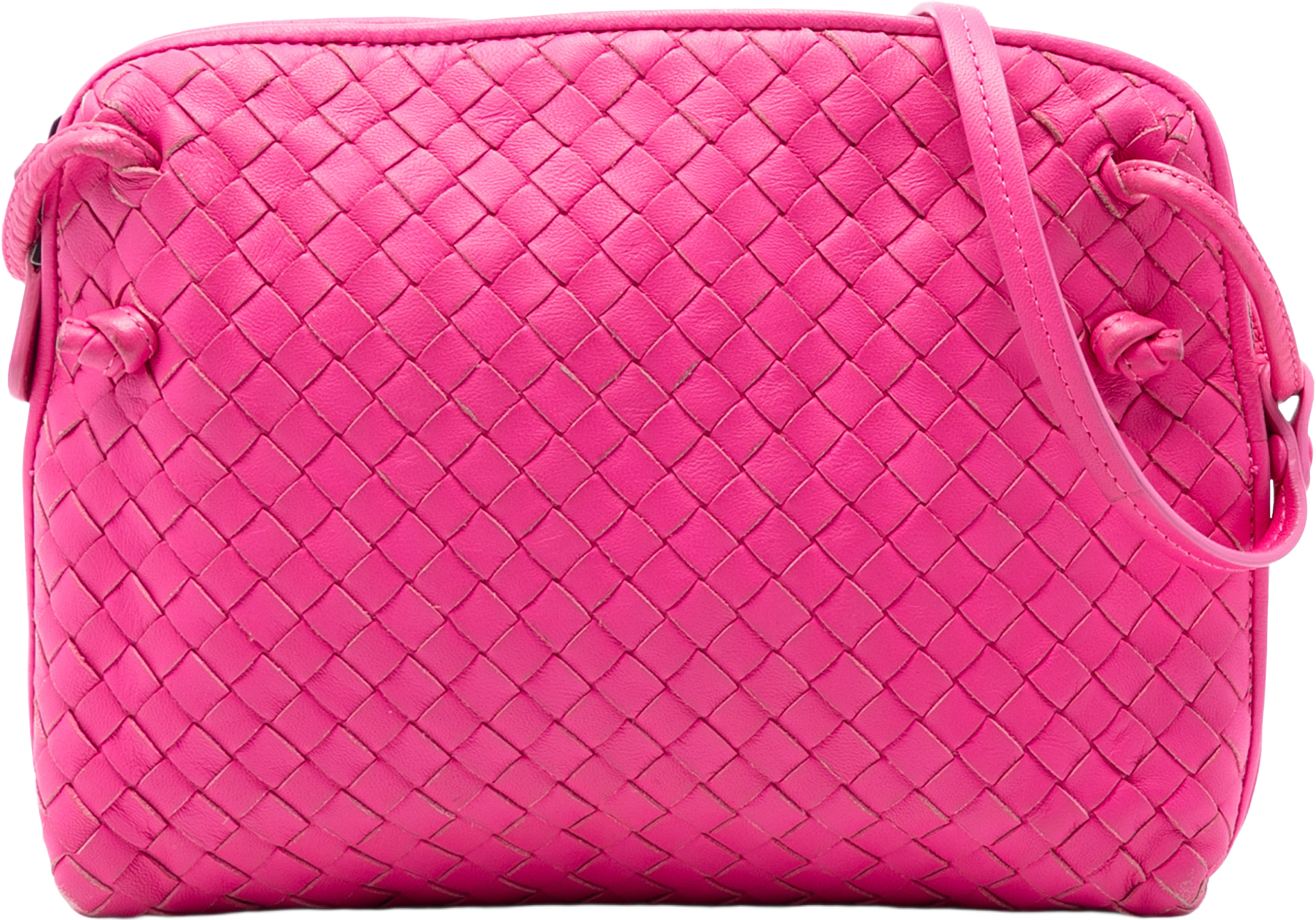 Bottega Veneta Nappa Intrecciato Nodini Crossbody, från Luxclusif, i färgen hot pink. Klicka för att öppna bilden i stort format