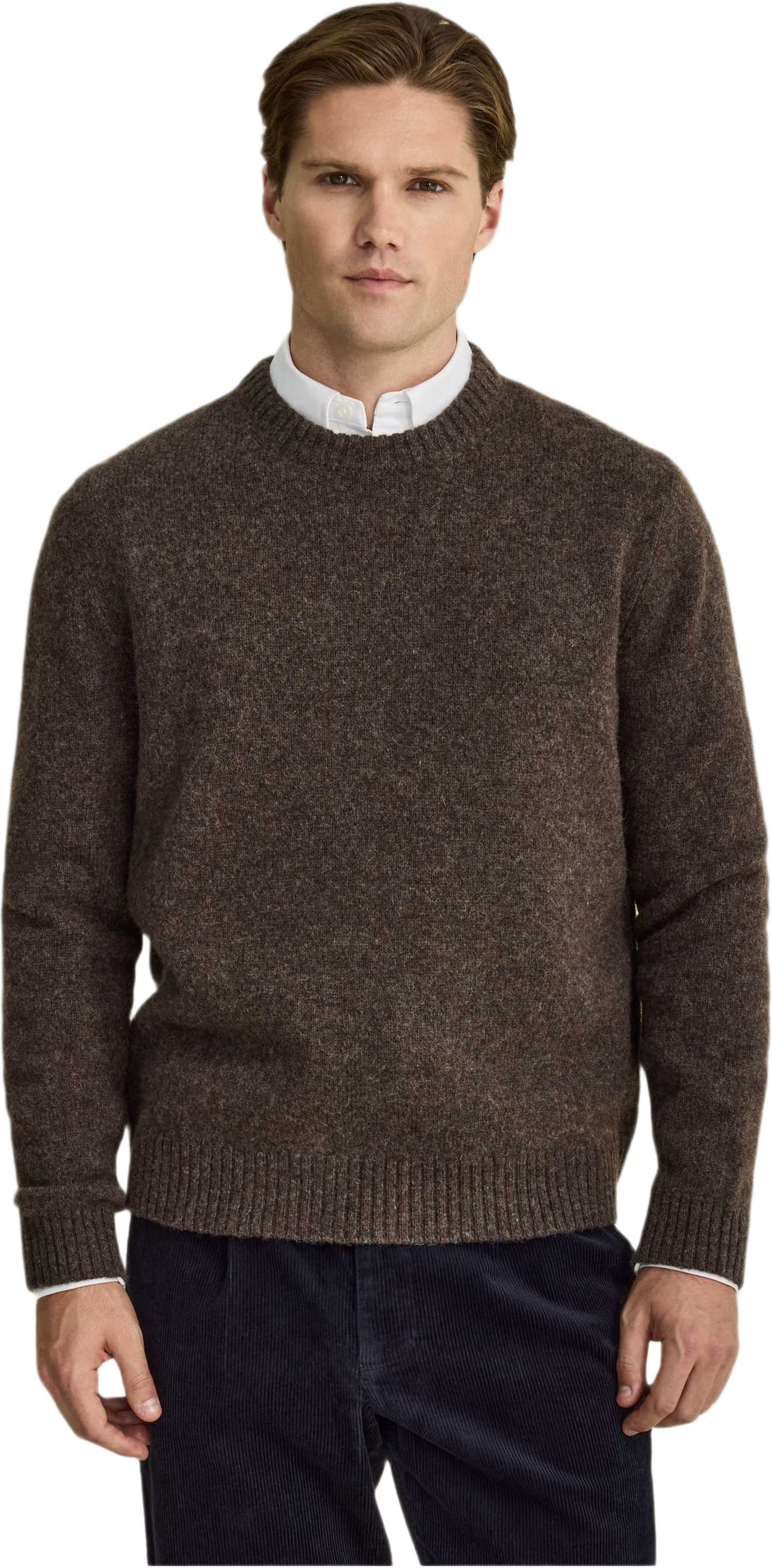 Wool Crew Neck Sweater, från John Henric, i färgen dark brown. Klicka för att öppna bilden i stort format