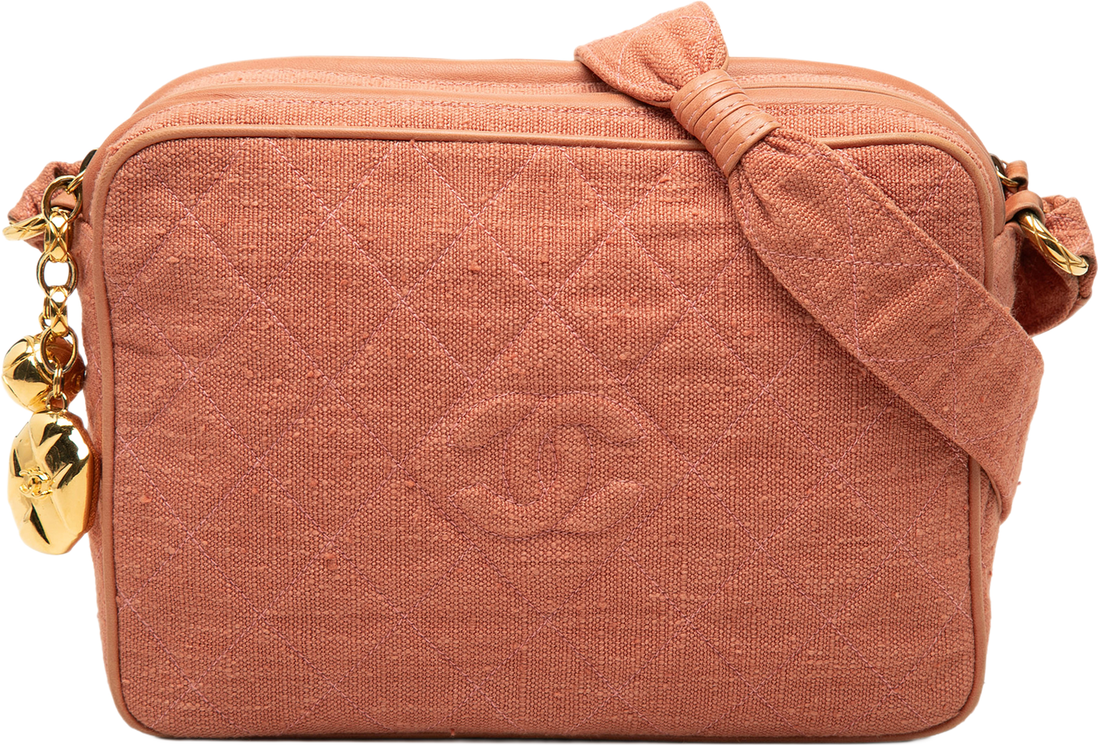 Chanel Cc Quilted Linen Double Zip Camera Bag, från Luxclusif, i färgen rosa. Klicka för att öppna bilden i stort format