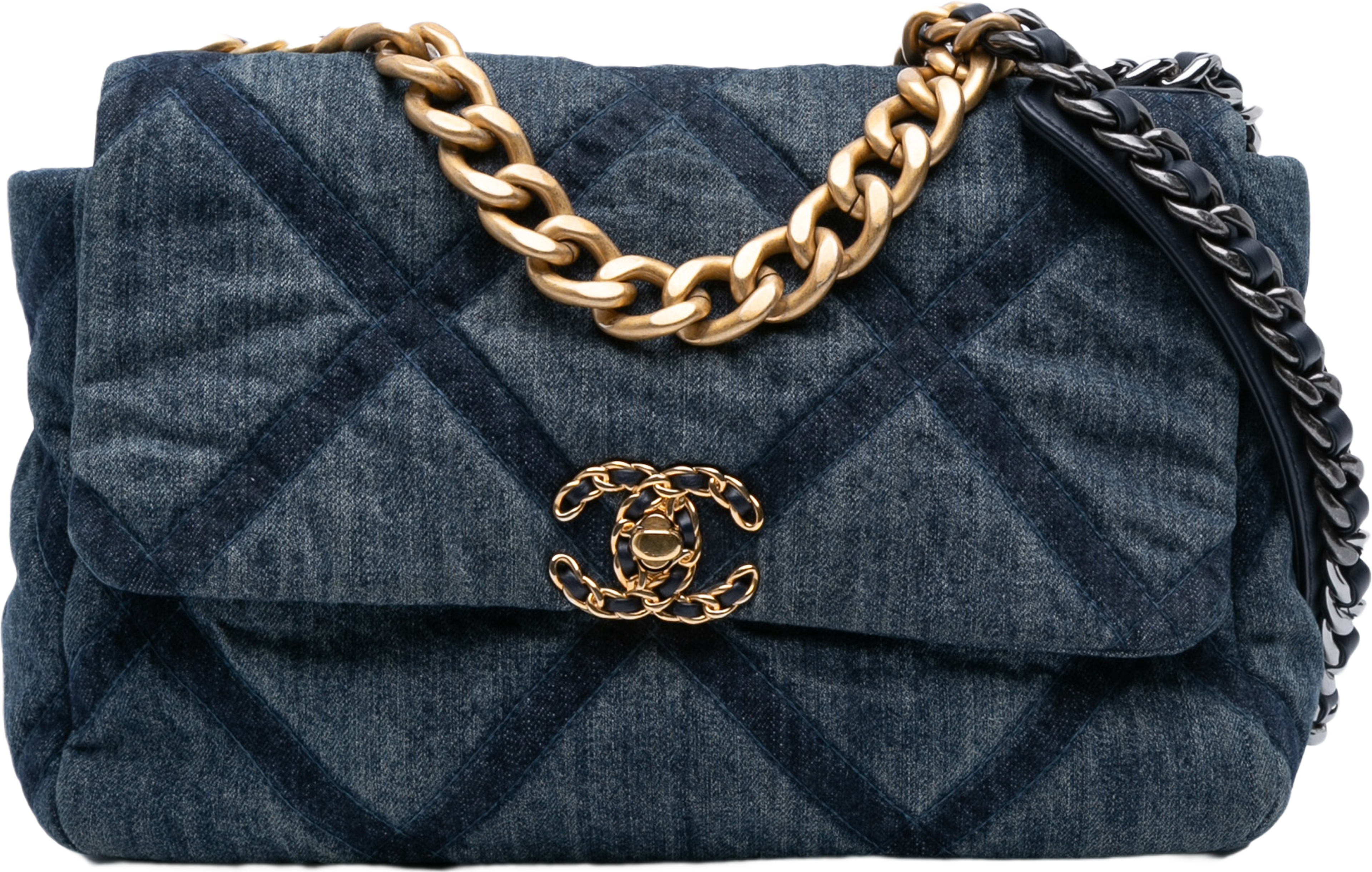 Chanel Large Denim 19 Flap, från Luxclusif, i färgen blue. Klicka för att öppna bilden i stort format