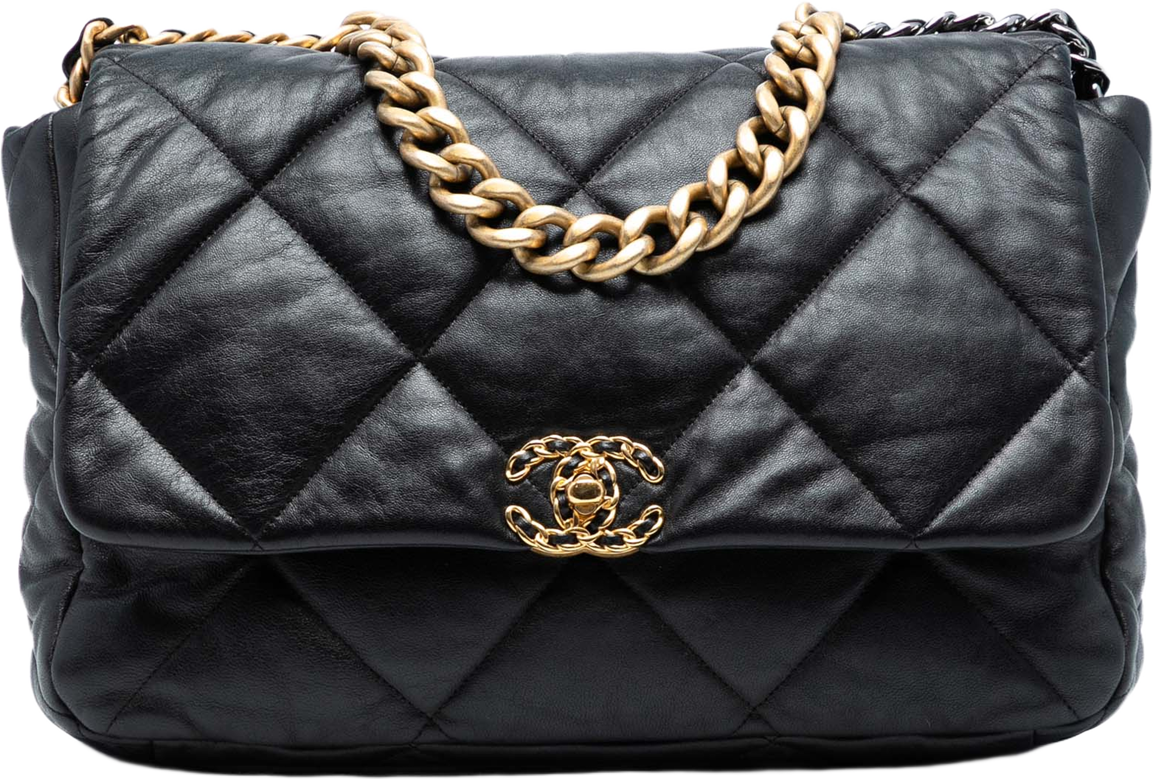 Chanel Maxi Lambskin 19 Flap, från Luxclusif, i färgen black. Klicka för att öppna bilden i stort format