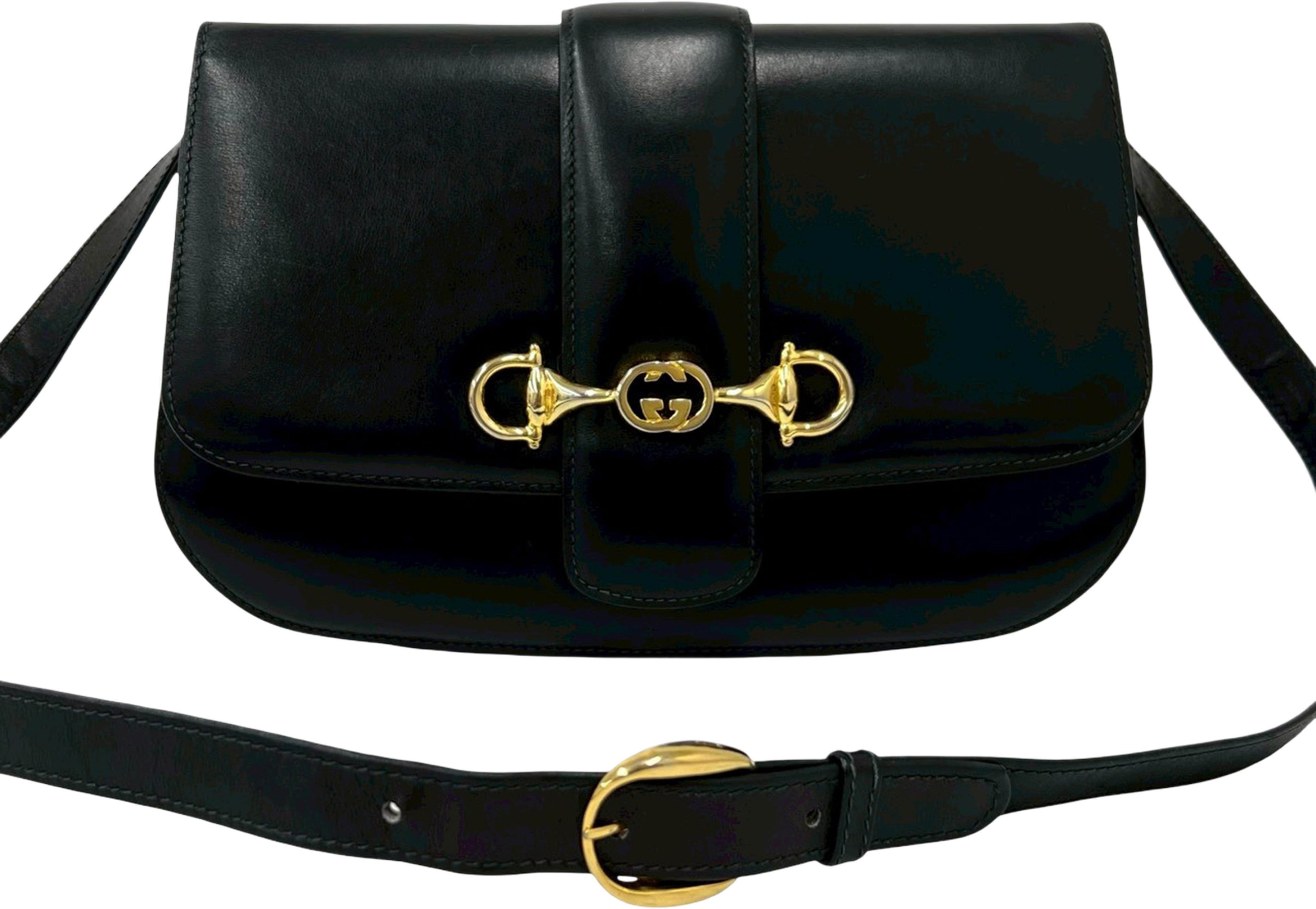 Gucci Calfskin Horsebit Flap Crossbody, från Luxclusif, i färgen navy. Klicka för att öppna bilden i stort format