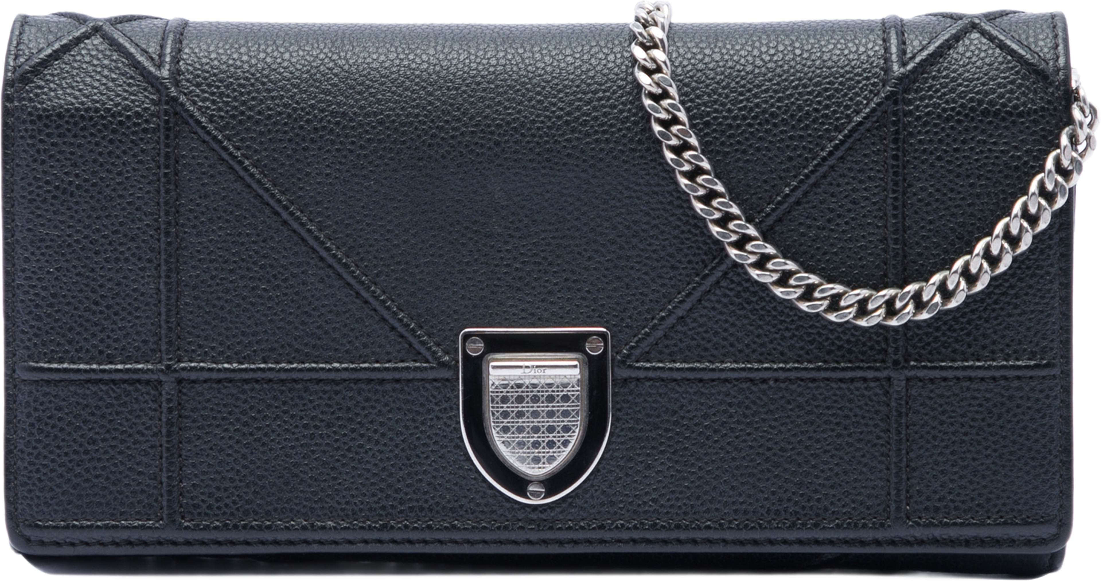 Dior Grained Calfskin Diorama Croisiere Wallet On Chain, från Luxclusif, i färgen svart. Klicka för att öppna bilden i stort format