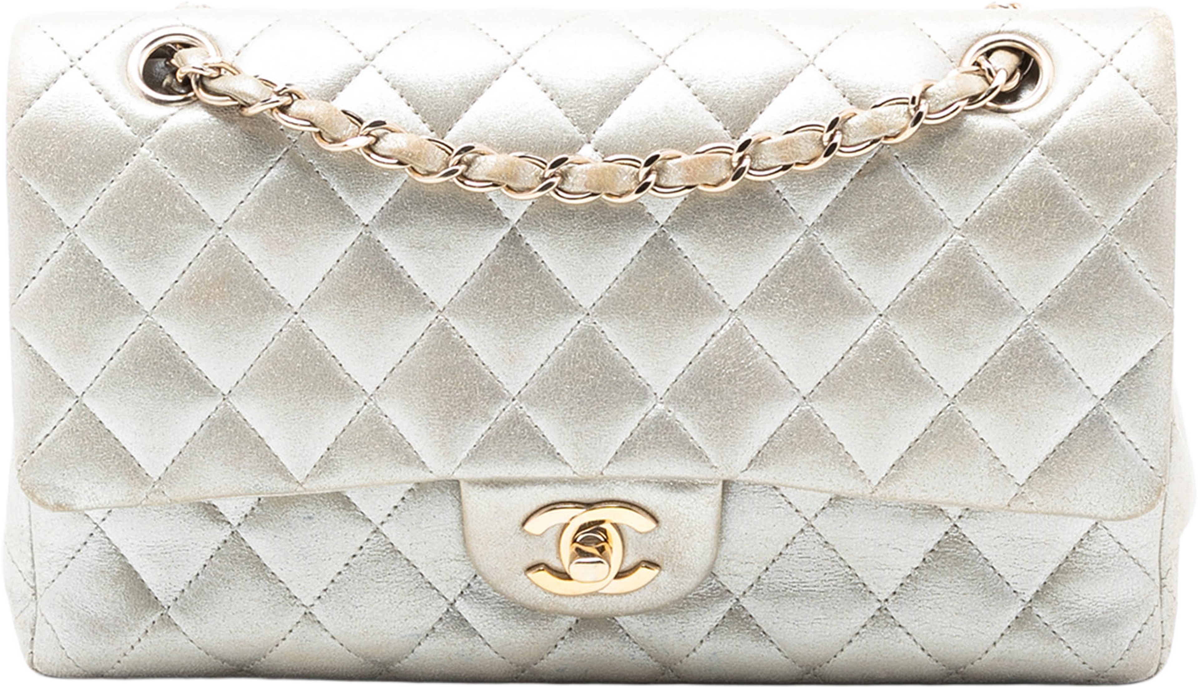 Chanel Medium Classic Iridescent Lambskin Double Flap, från Luxclusif, i färgen light gold. Klicka för att öppna bilden i stort format