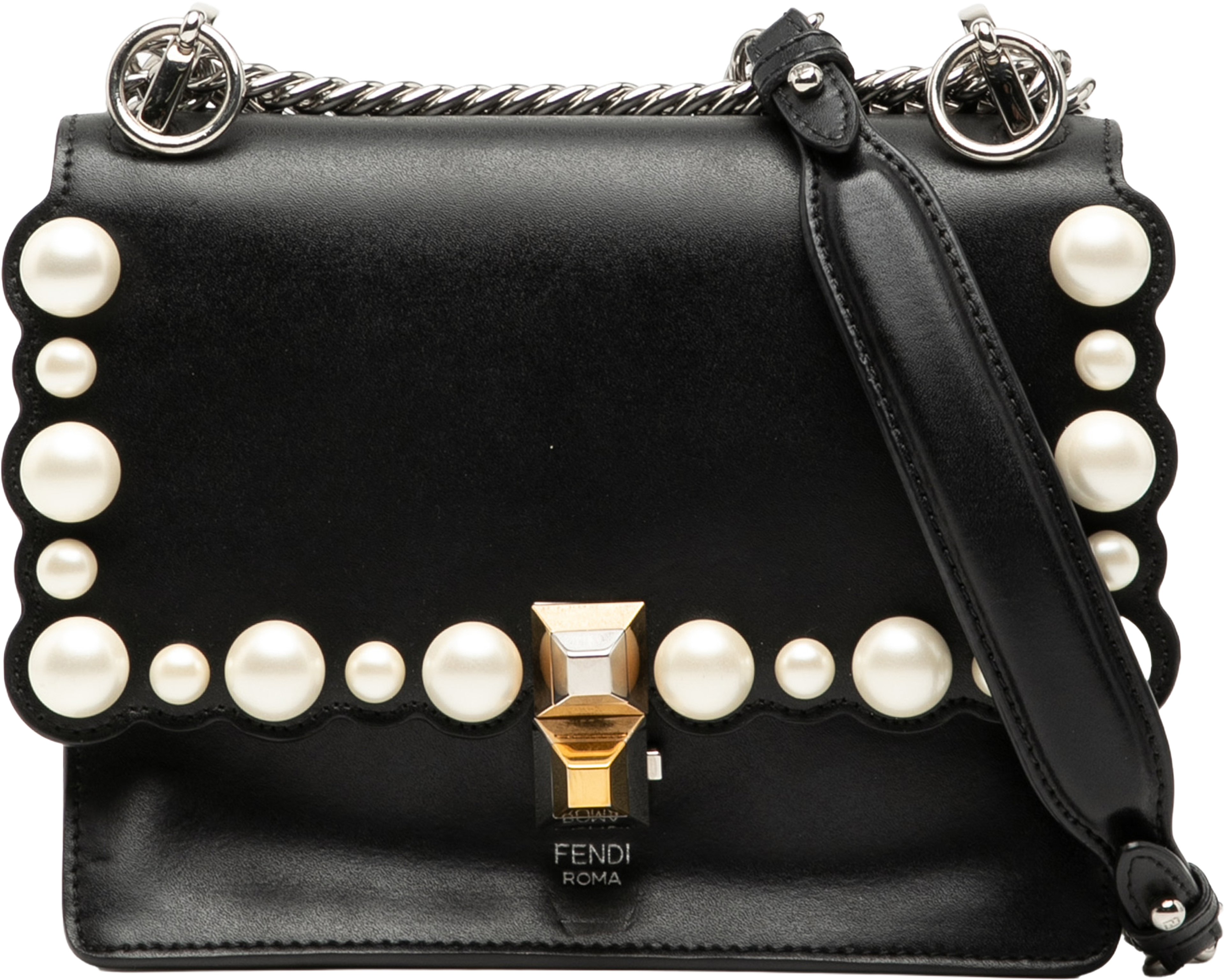 Fendi Mini Scalloped Leather And Pearls Kan I Crossbody, från Luxclusif, i färgen black. Klicka för att öppna bilden i stort format