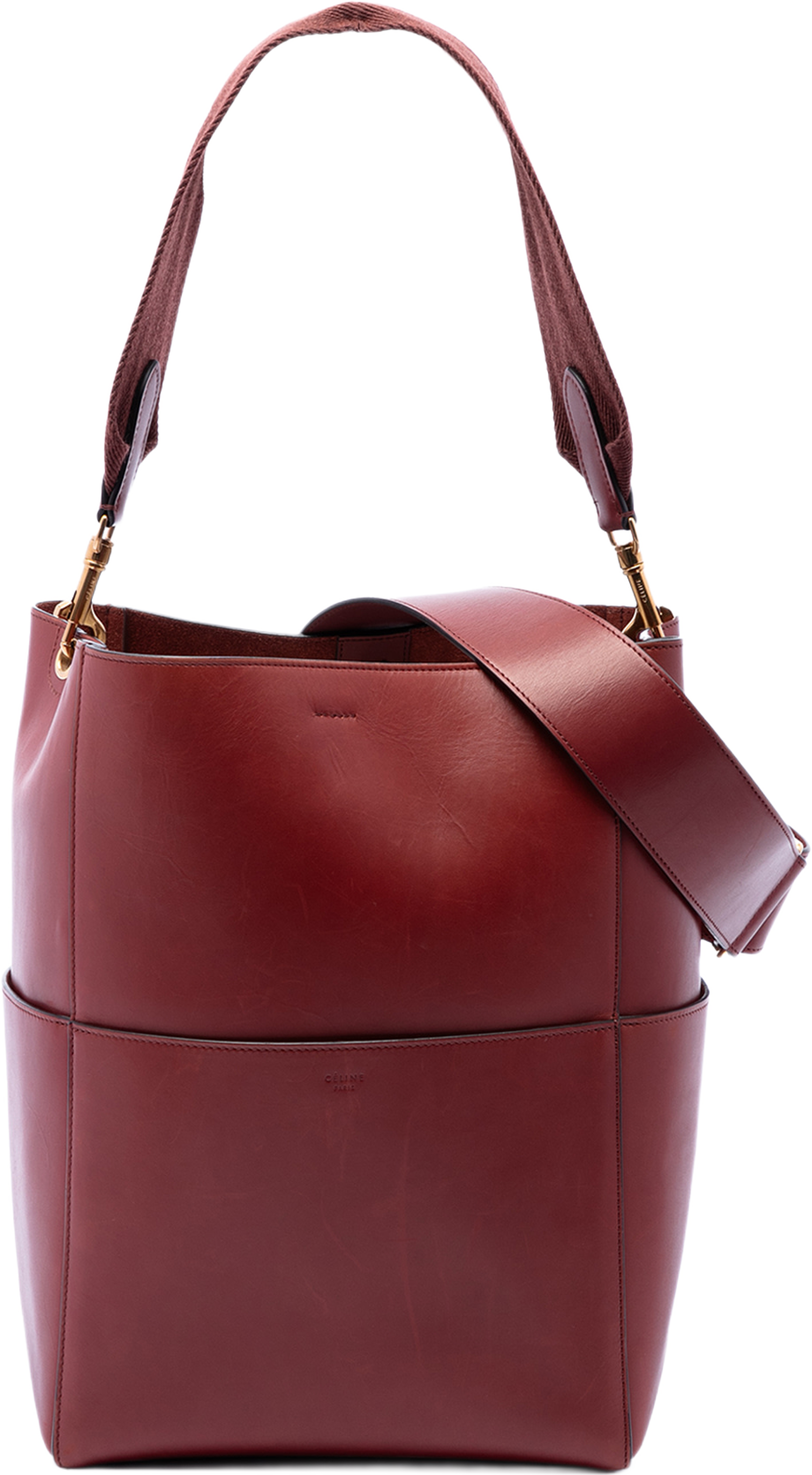 Celine Medium Leather Seau Sangle Bucket Bag, från Luxclusif, i färgen dark red. Klicka för att öppna bilden i stort format