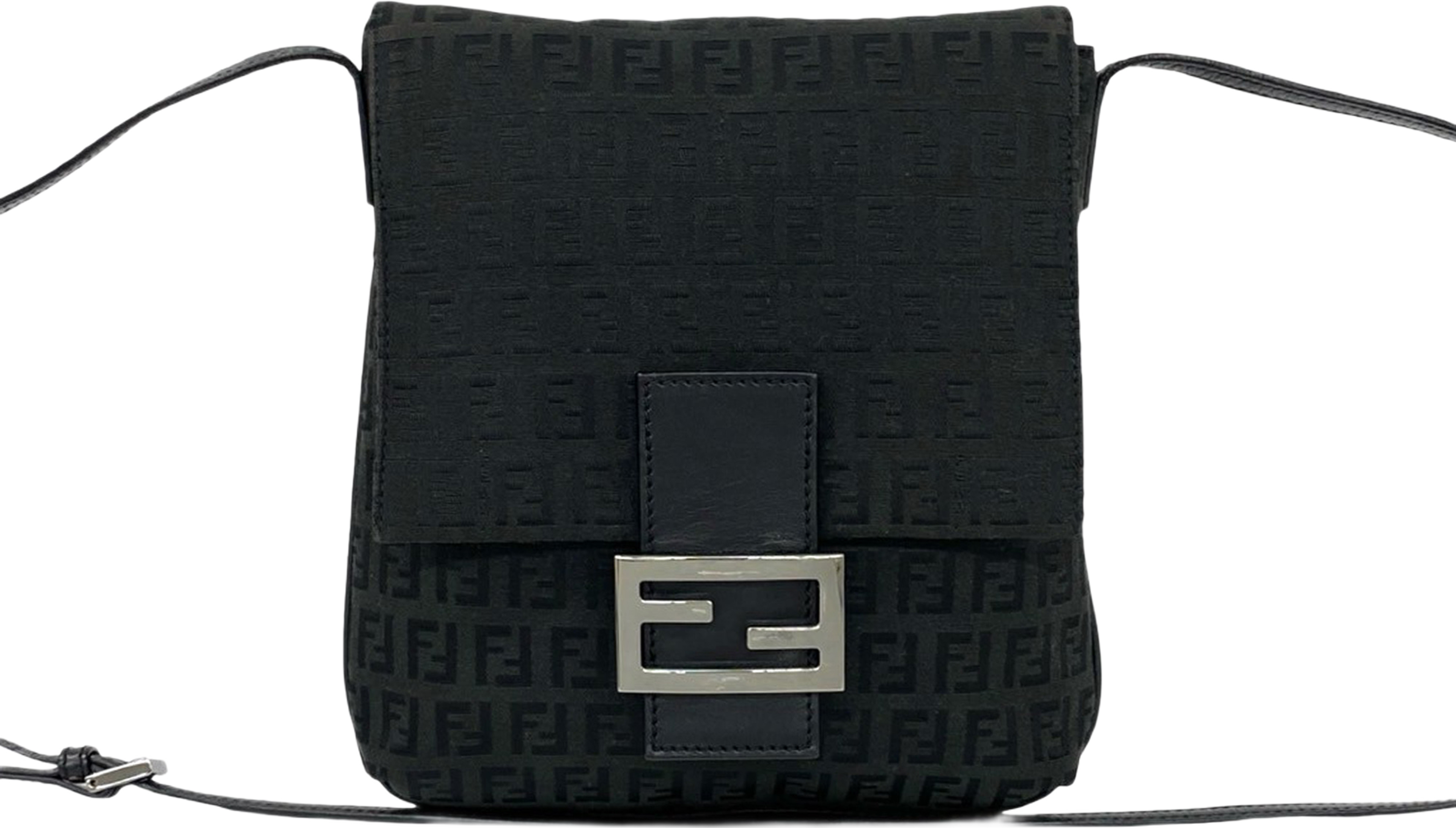 Fendi Zucchino Canvas Crossbody, från Luxclusif, i färgen black. Klicka för att öppna bilden i stort format