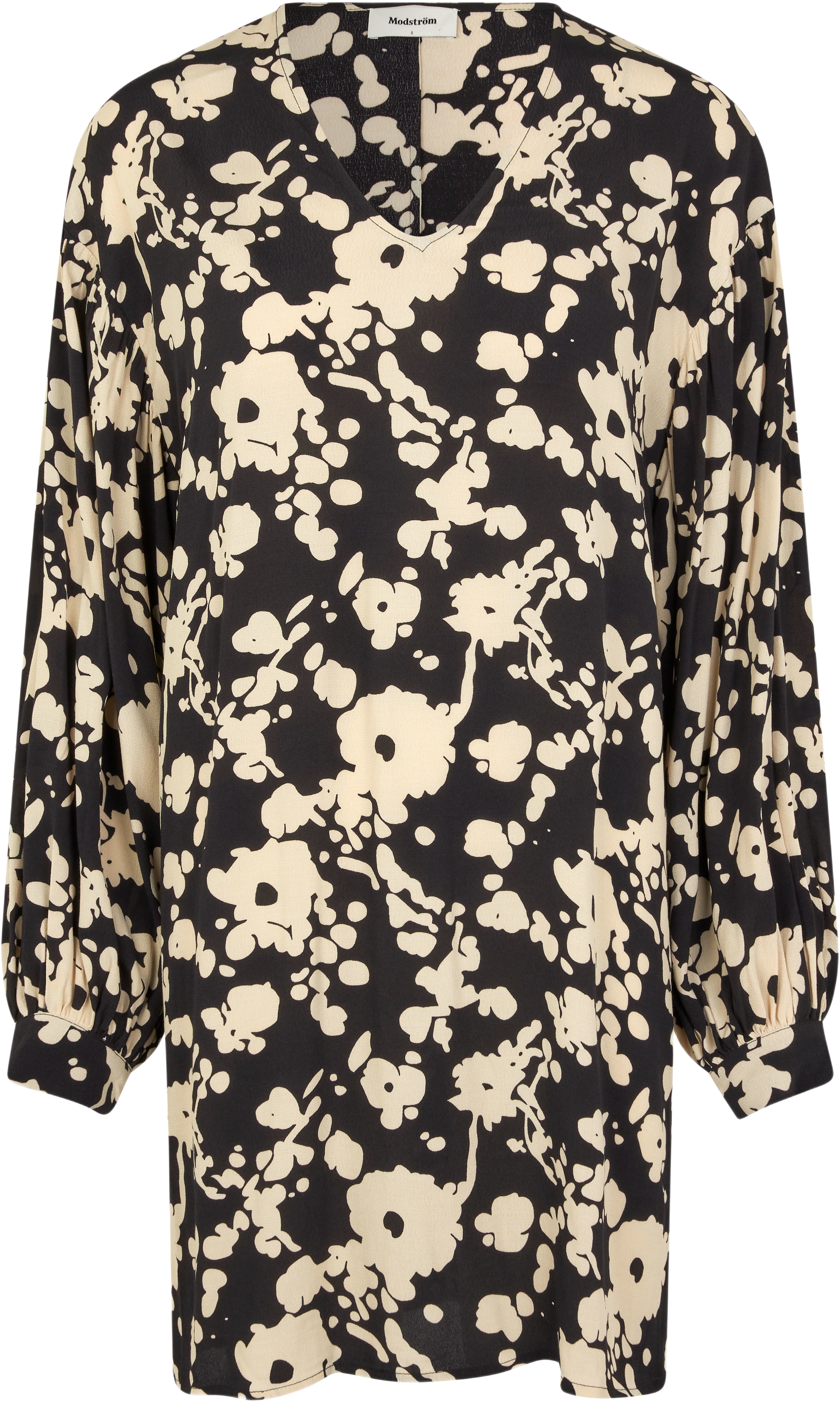 Helenemd Print Dress, från Modström, i färgen cosmos flower. Klicka för att öppna bilden i stort format