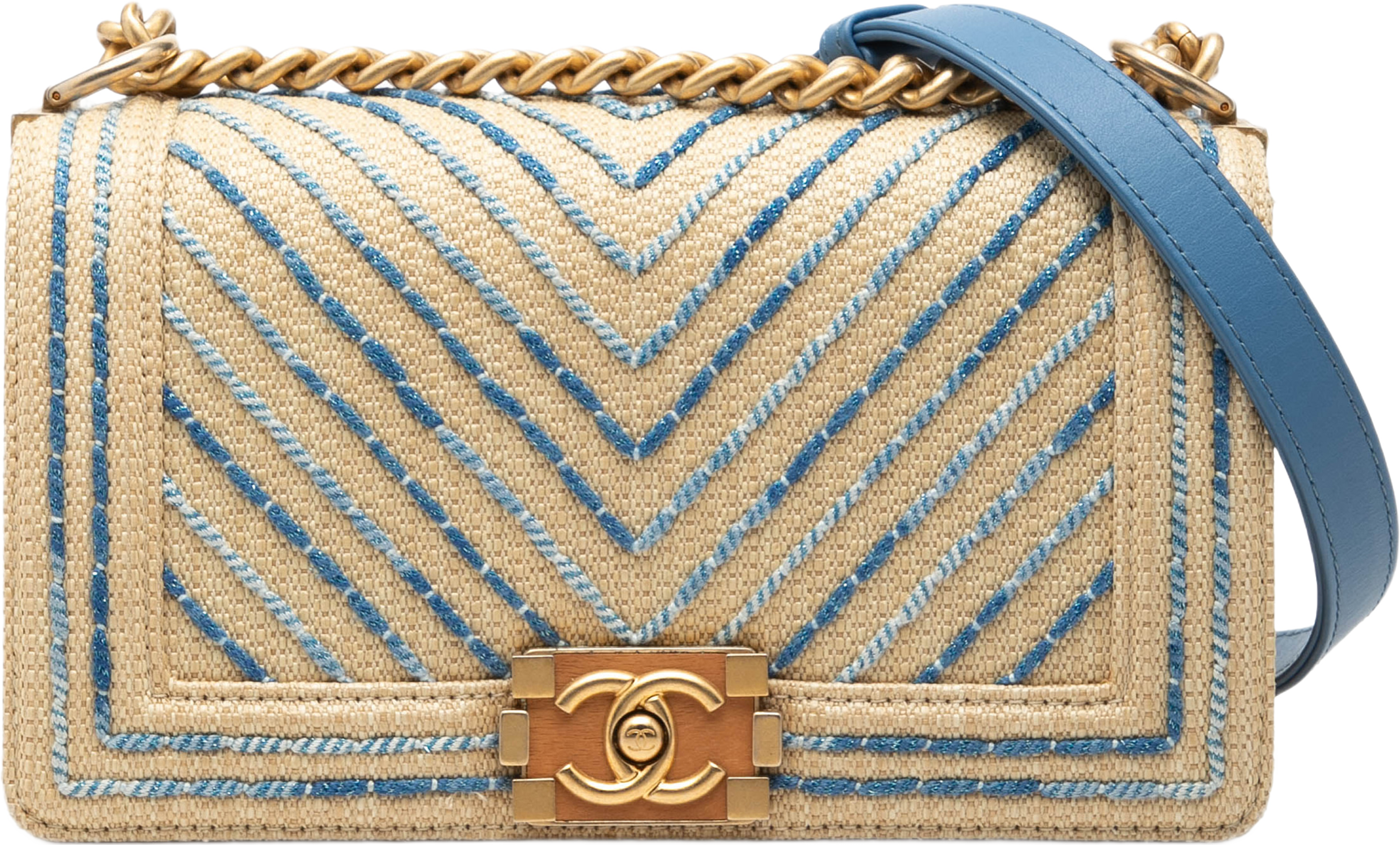 Chanel Old Medium Chevron Raffia Boy Flap, från Luxclusif, i färgen beige. Klicka för att öppna bilden i stort format