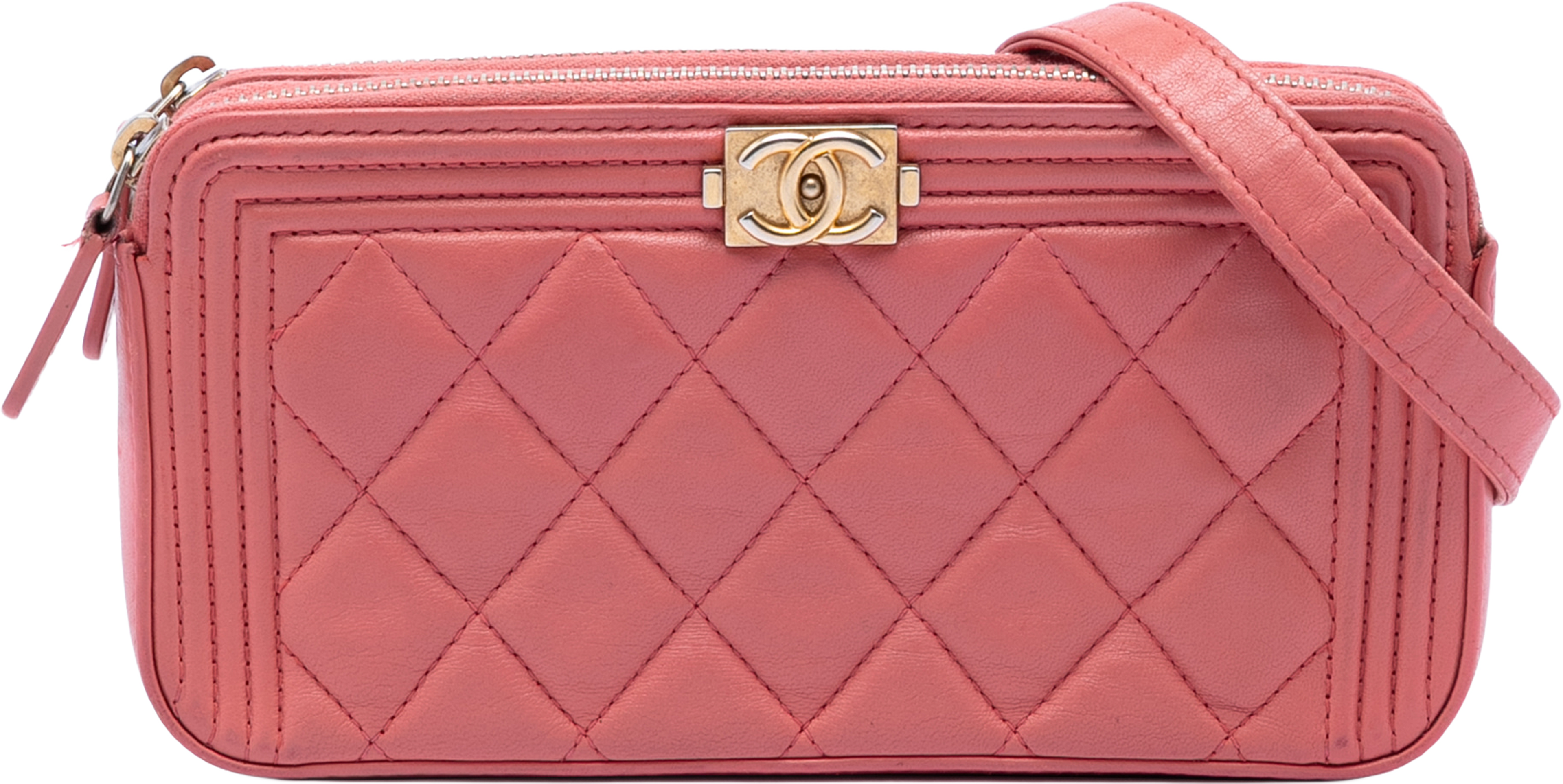 Chanel Quilted Caviar Boy Double Zip Clutch With Chain, från Luxclusif, i färgen pink. Klicka för att öppna bilden i stort format